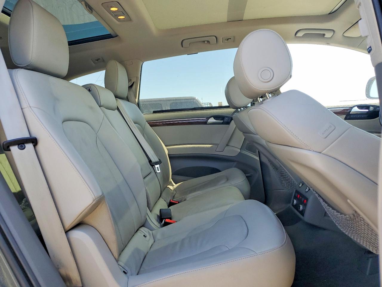 2015 Audi Q7 Premium Plus Gray vin: WA1LGAFE5FD032858