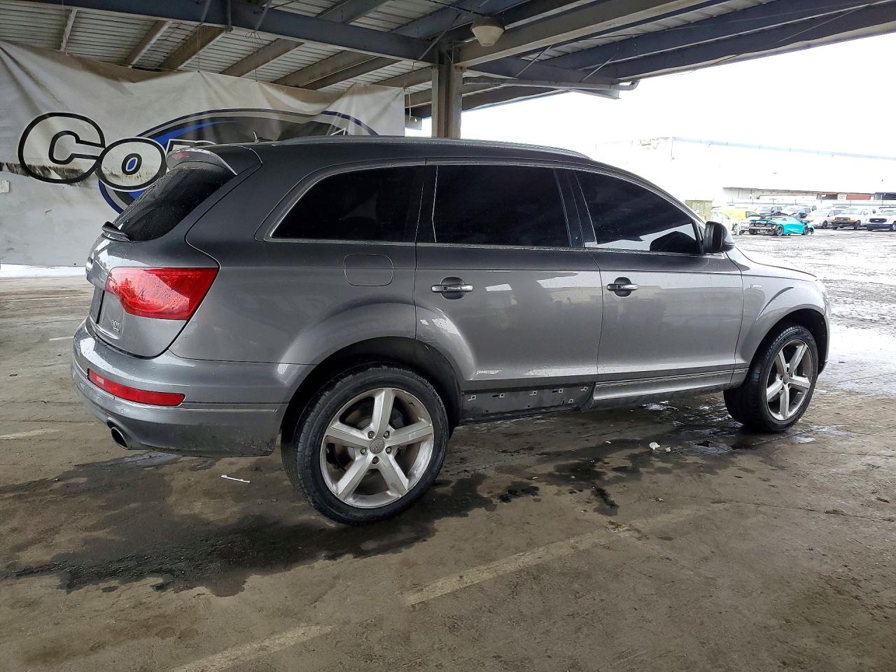 2014 Audi Q7 Premium Plus Gray vin: WA1LGAFE6ED006056