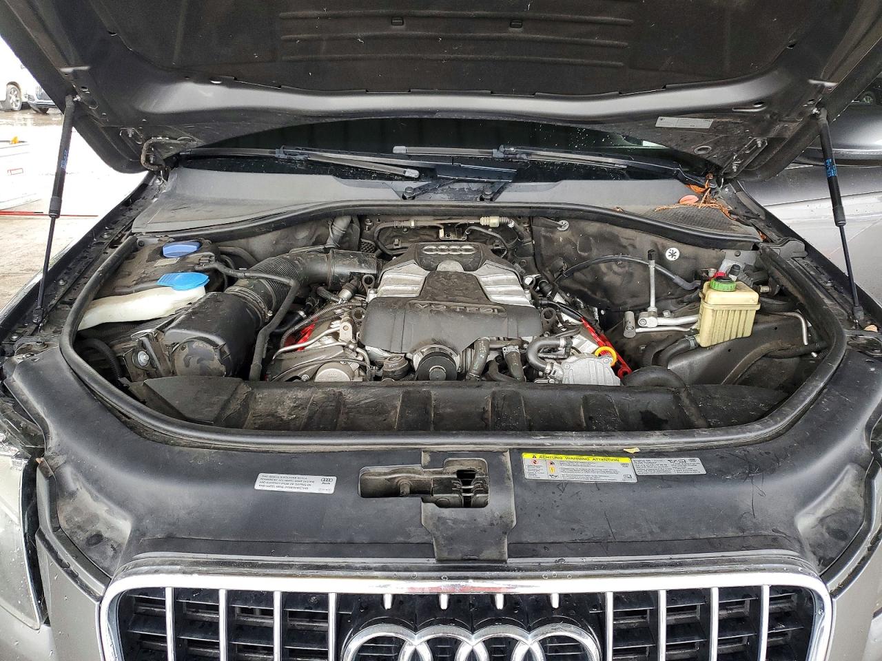 2014 Audi Q7 Premium Plus Gray vin: WA1LGAFE6ED006056