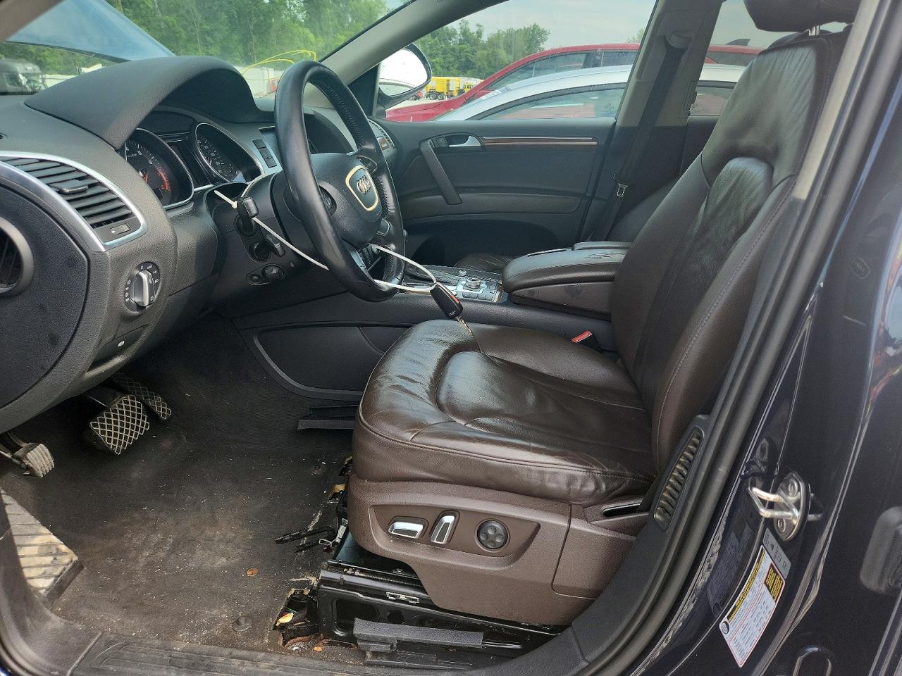 2014 Audi Q7 Premium Plus Blue vin: WA1LGAFE6ED008194
