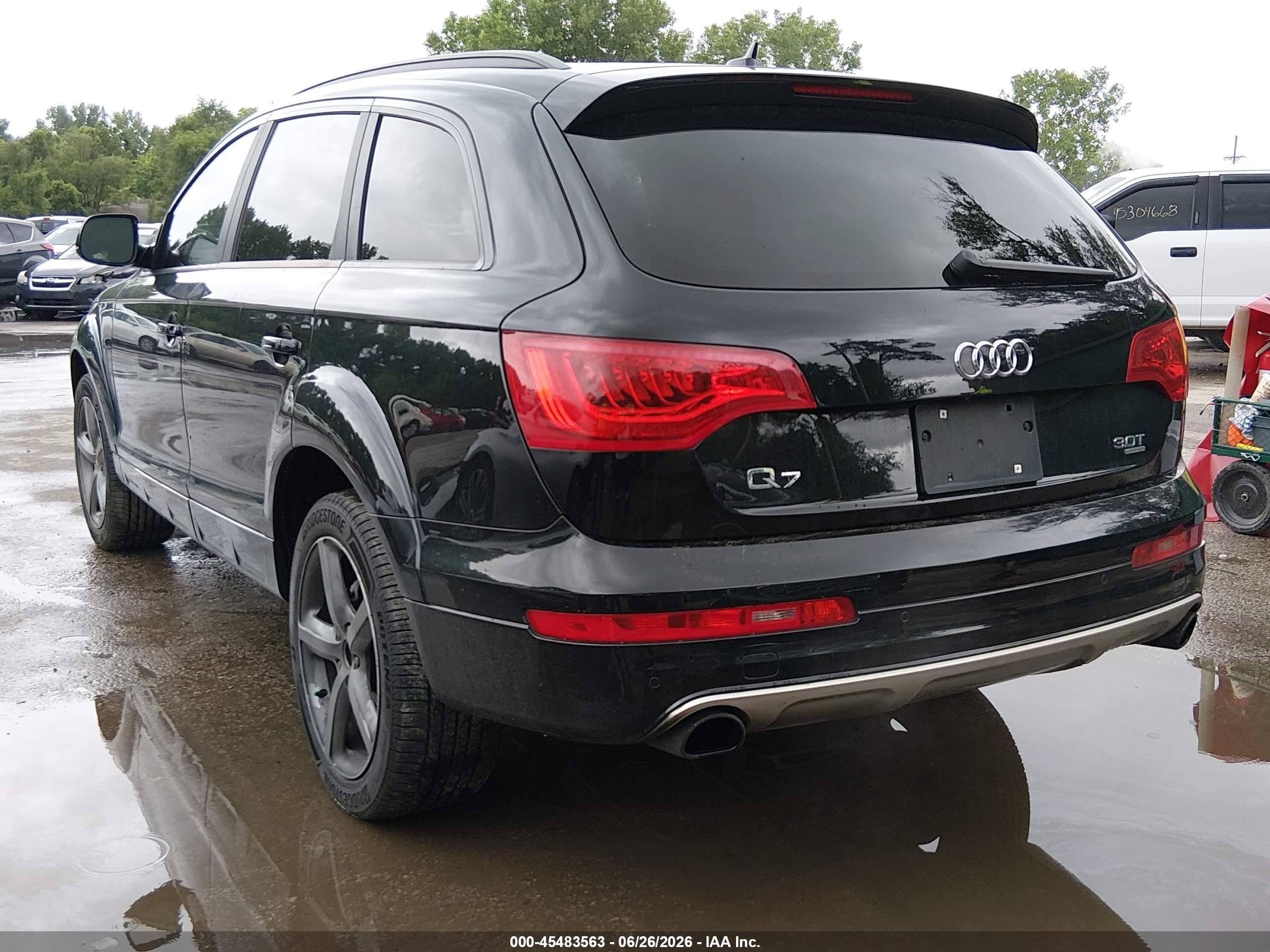 2015 Audi Q7 3.0t Premium Черный vin: WA1LGAFE6FD006477