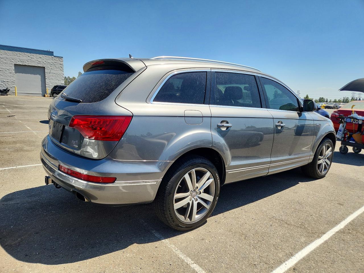 2015 Audi Q7 Premium Plus Gray vin: WA1LGAFE6FD006608