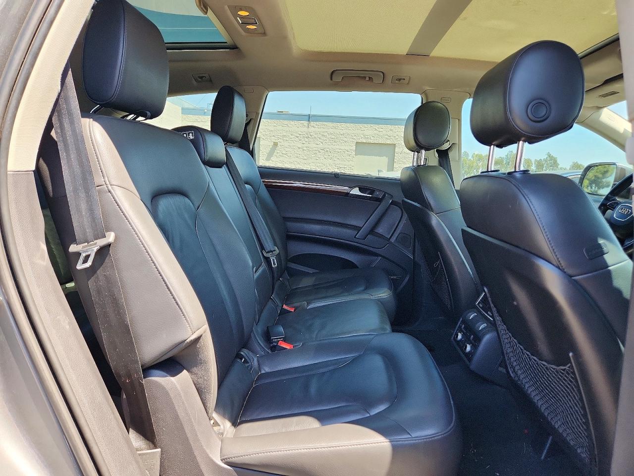 2015 Audi Q7 Premium Plus Gray vin: WA1LGAFE6FD006608