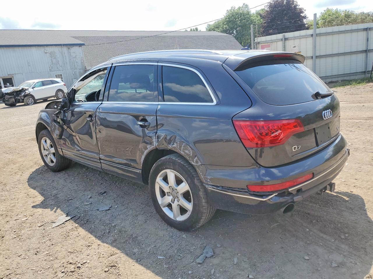 2015 Audi Q7 Premium Plus Угольный vin: WA1LGAFE6FD018225