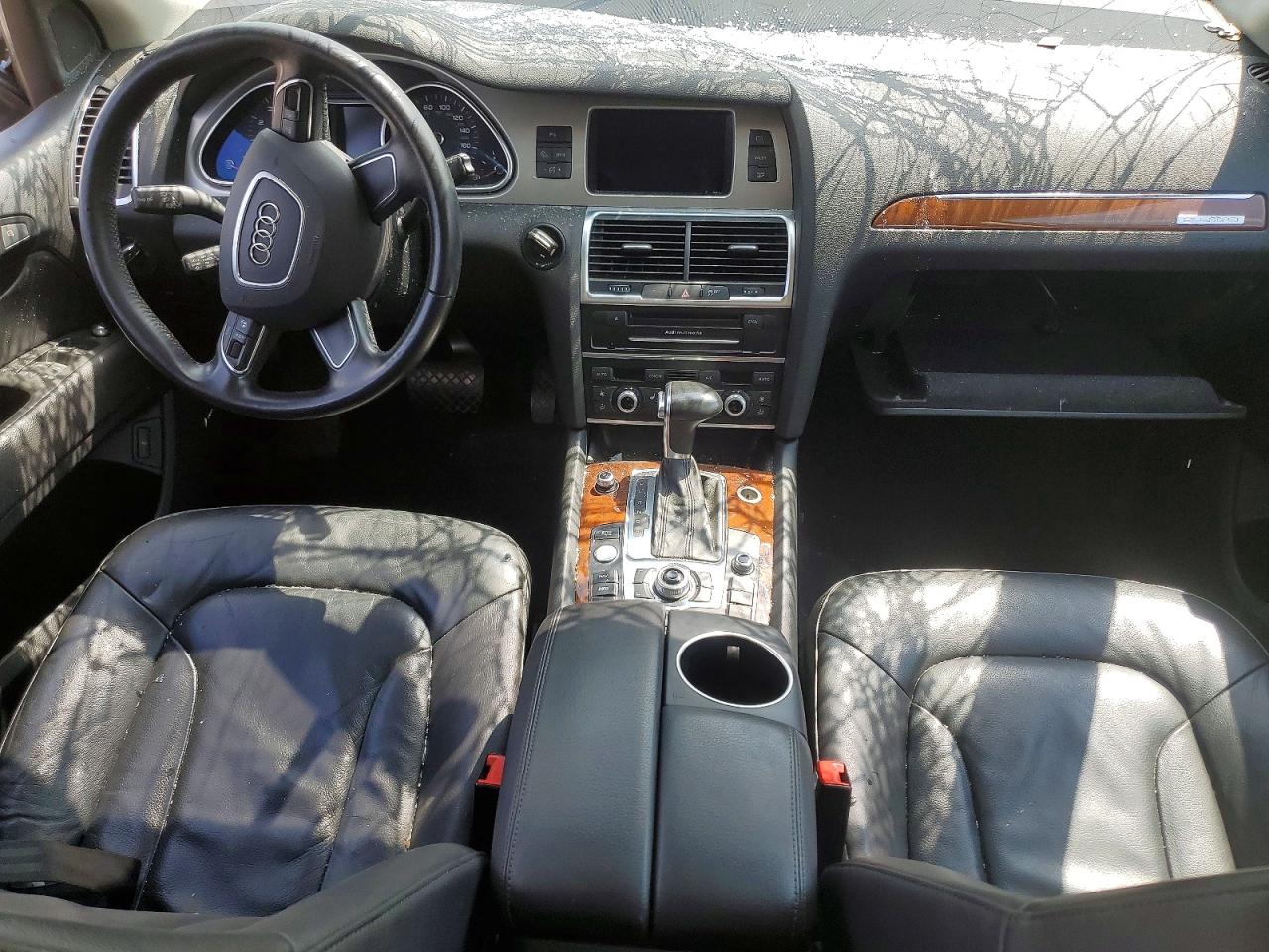 2015 Audi Q7 Premium Plus Угольный vin: WA1LGAFE6FD018225