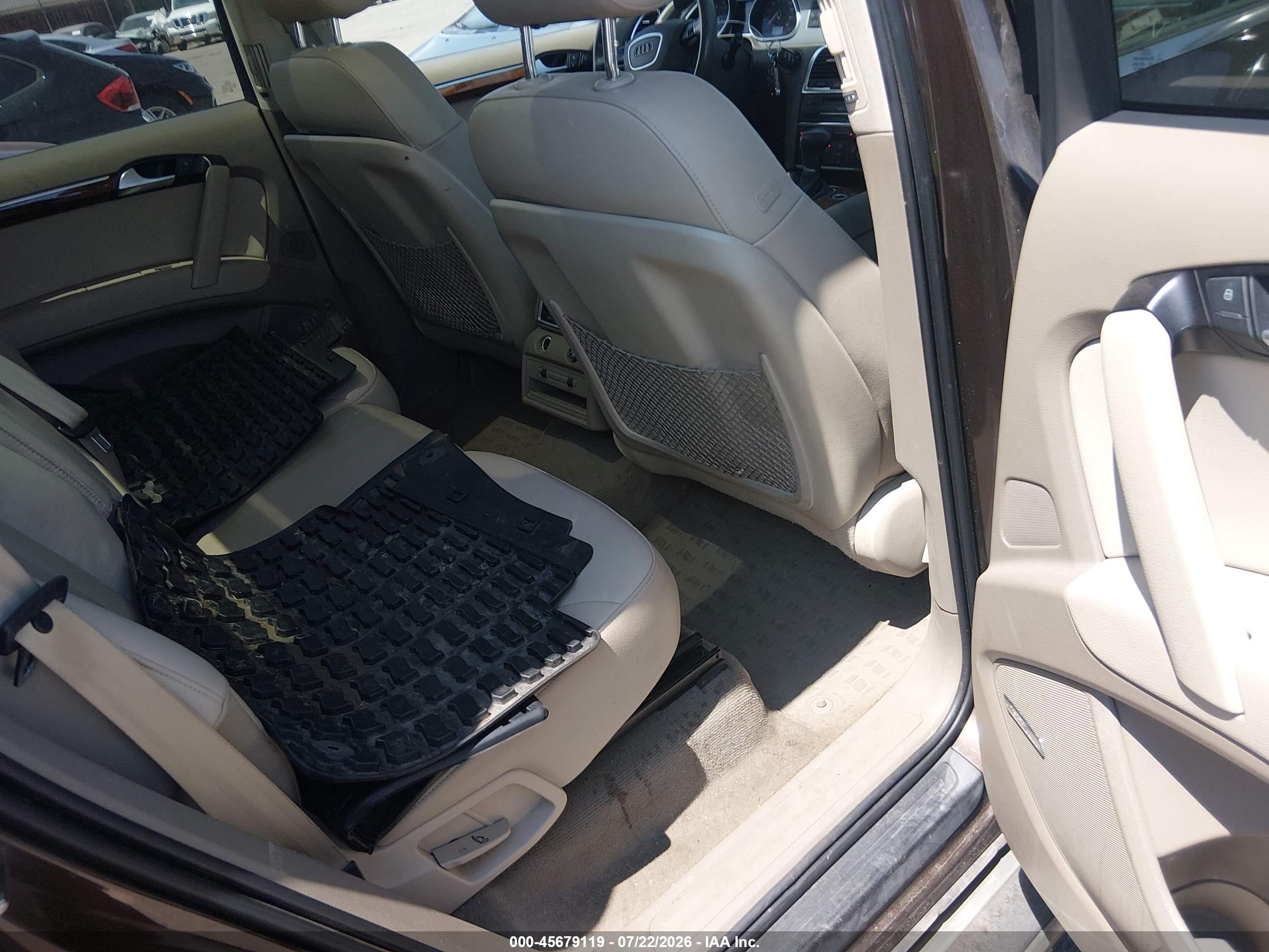 2015 Audi Q7 3.0t Premium Brown vin: WA1LGAFE6FD025028