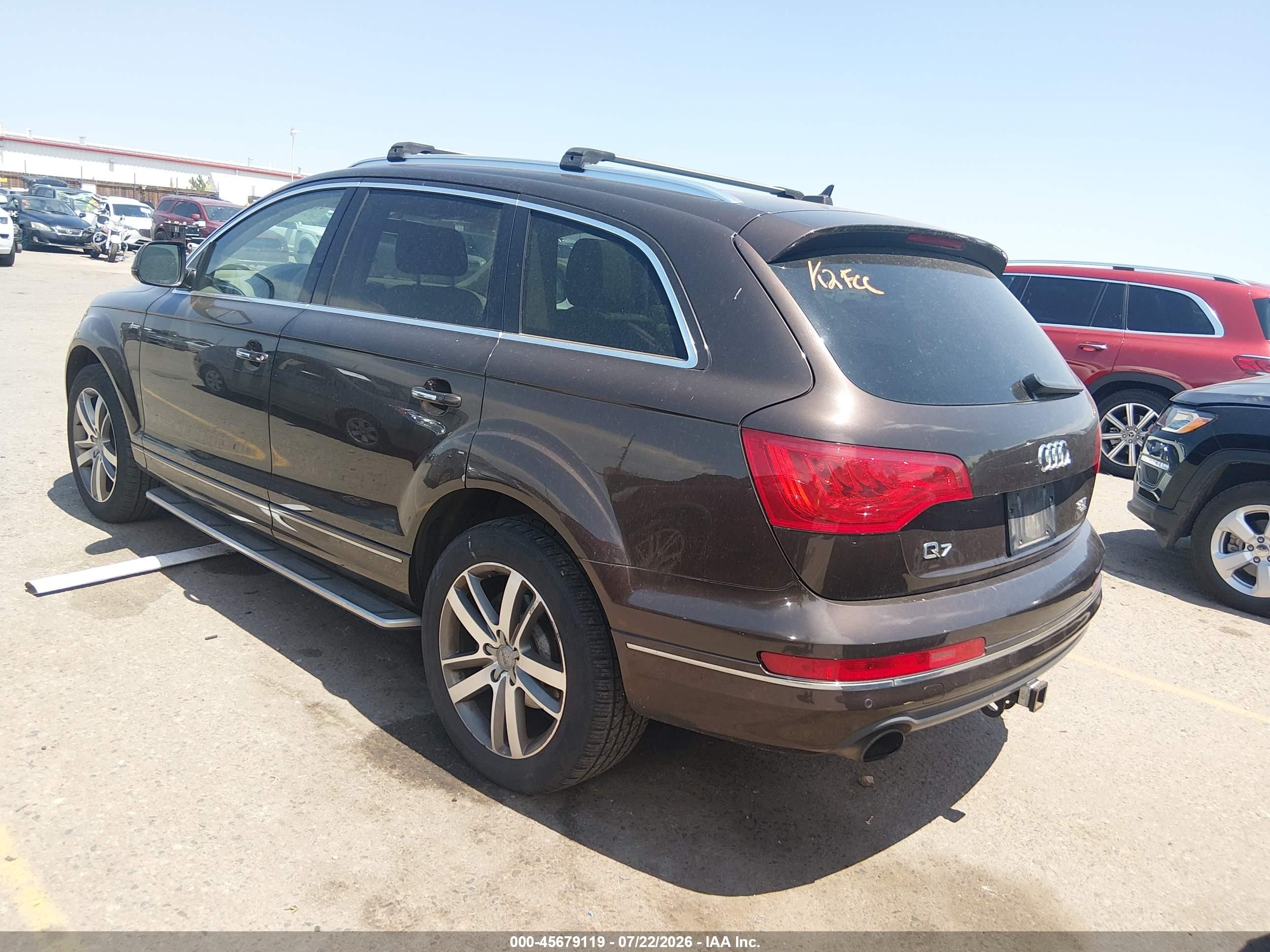 2015 Audi Q7 3.0t Premium Brown vin: WA1LGAFE6FD025028