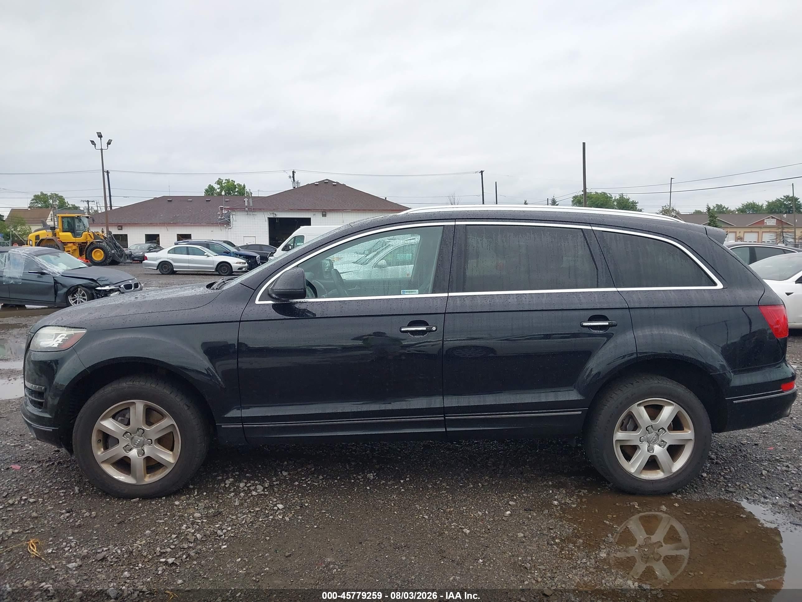 2015 Audi Q7 3.0t Premium Черный vin: WA1LGAFE6FD027023