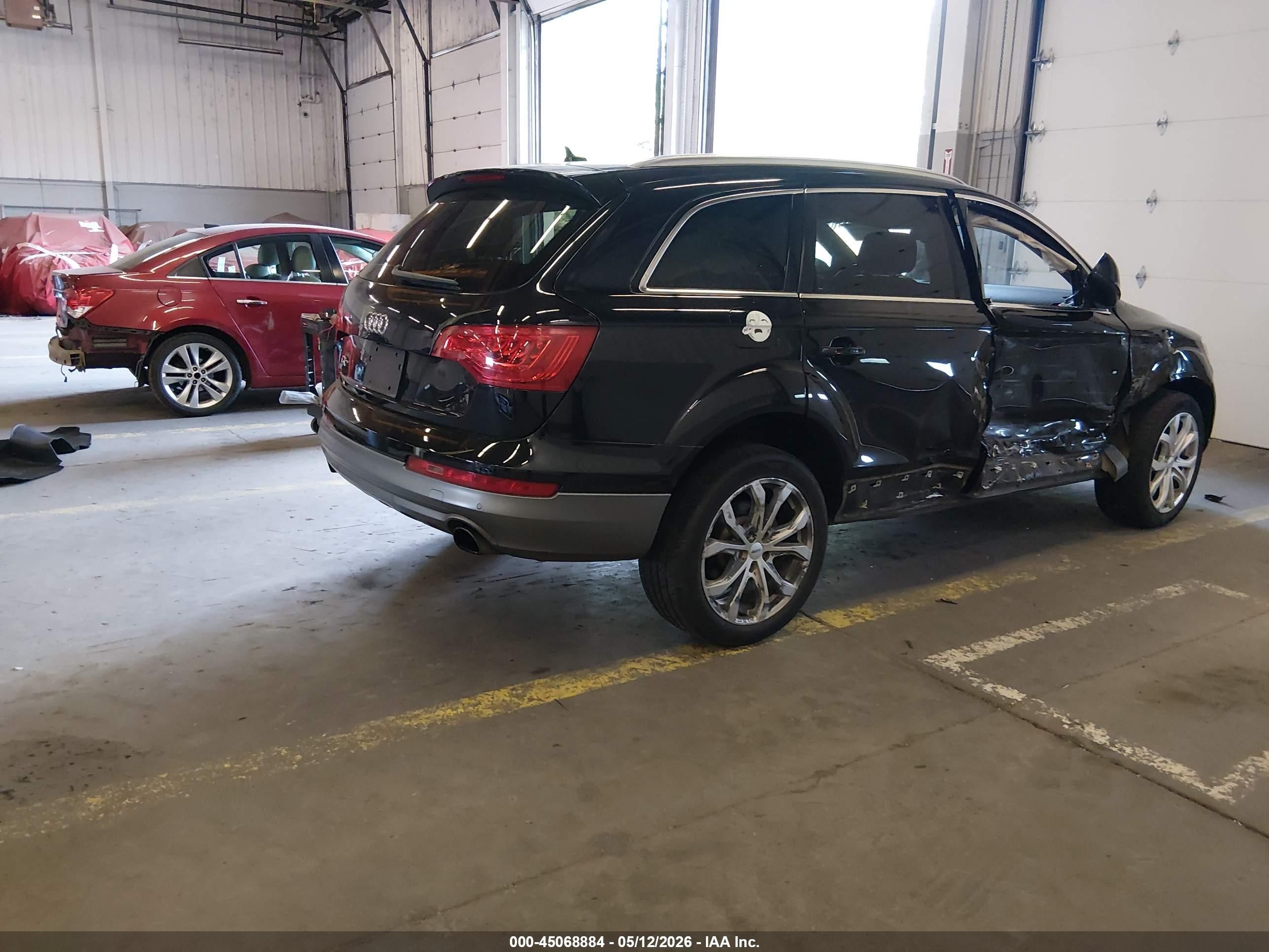 2013 Audi Q7 3.0t Premium Black vin: WA1LGAFE7DD001043