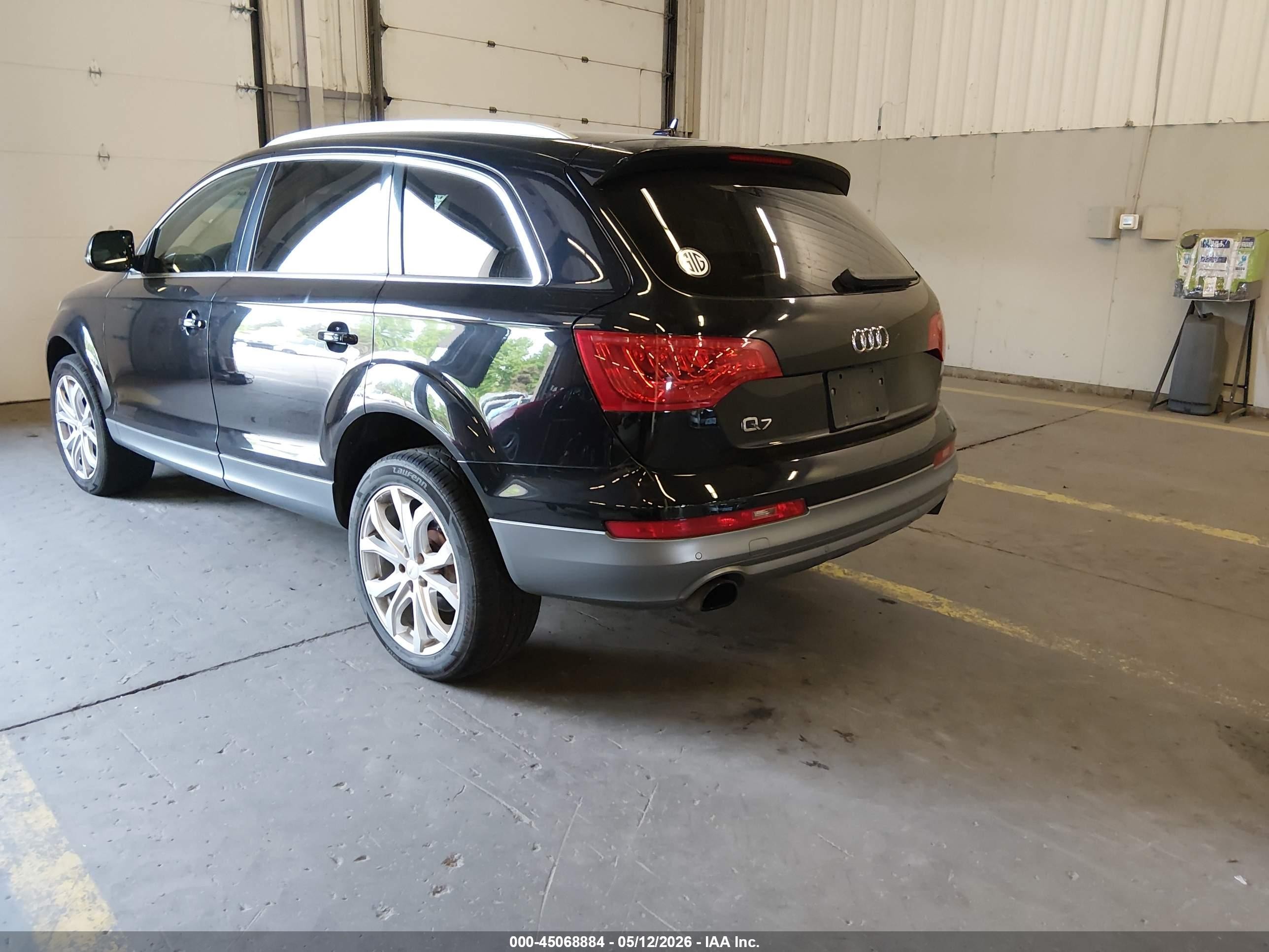 2013 Audi Q7 3.0t Premium Black vin: WA1LGAFE7DD001043