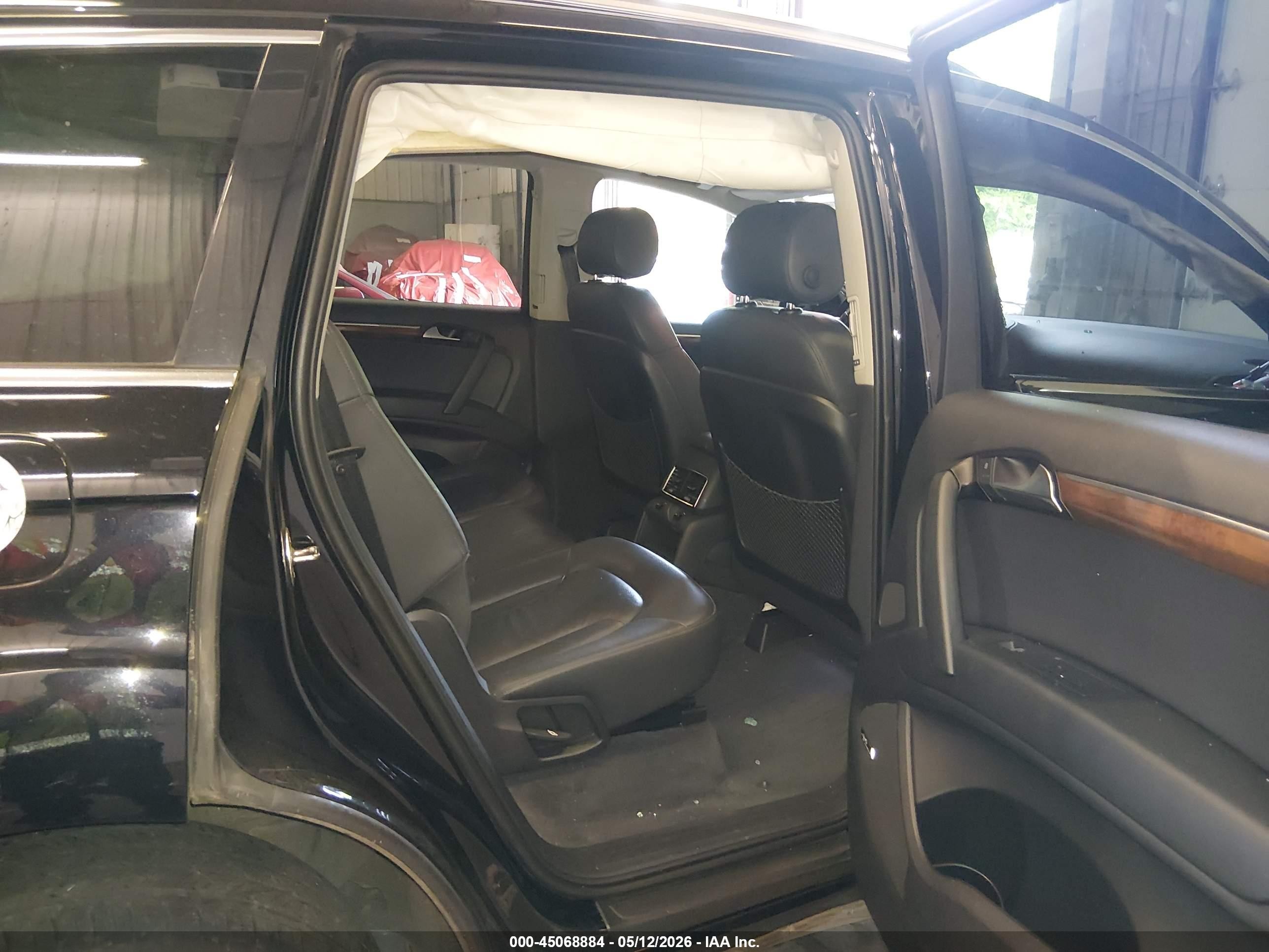 2013 Audi Q7 3.0t Premium Black vin: WA1LGAFE7DD001043