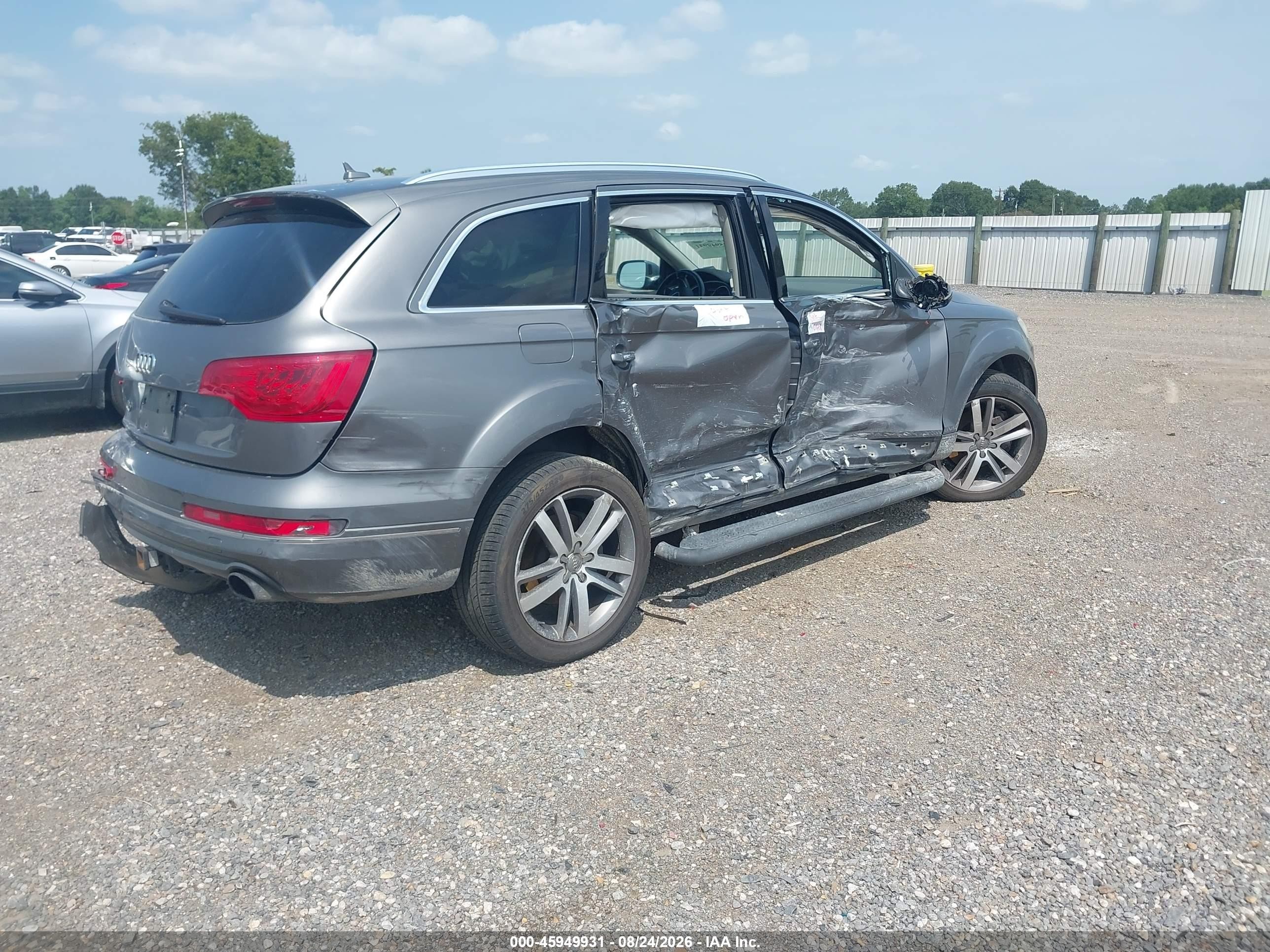 2013 Audi Q7 3.0t Premium Gray vin: WA1LGAFE7DD008655