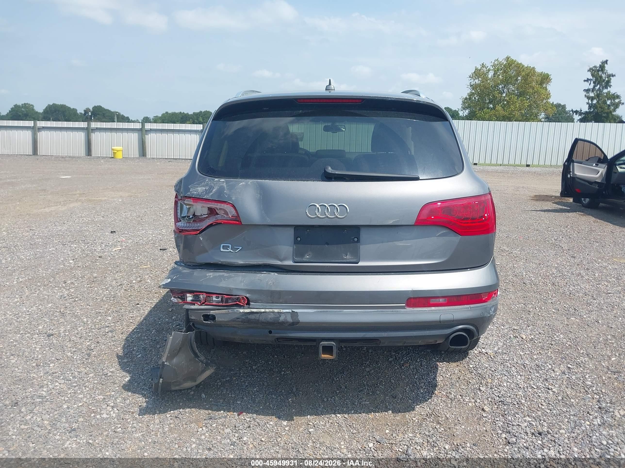 2013 Audi Q7 3.0t Premium Gray vin: WA1LGAFE7DD008655