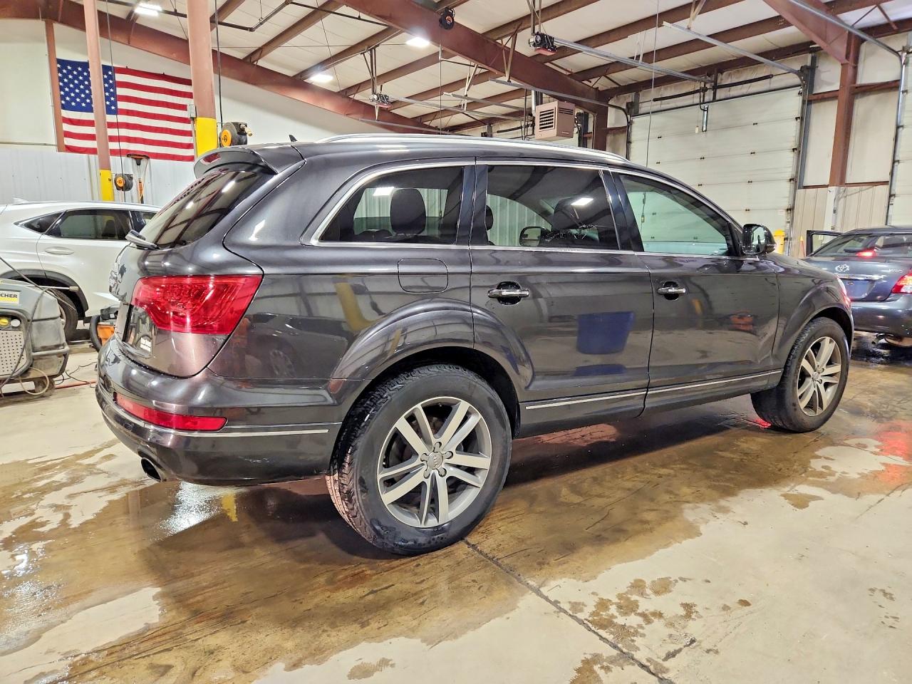2013 Audi Q7 Premium Plus Gray vin: WA1LGAFE7DD008736