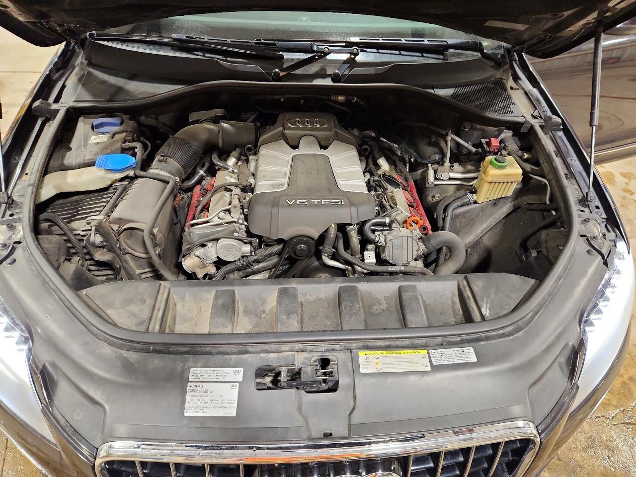 2013 Audi Q7 Premium Plus Gray vin: WA1LGAFE7DD008736