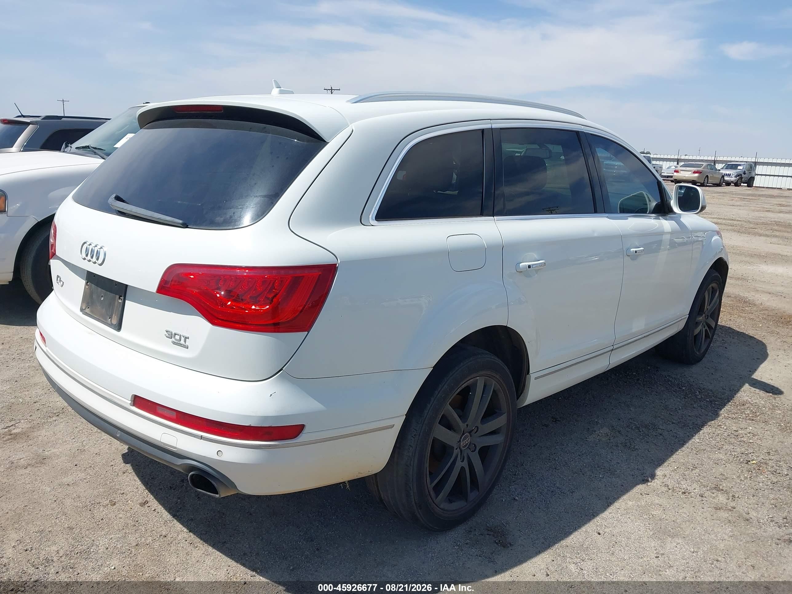2014 Audi Q7 3.0t Premium White vin: WA1LGAFE7ED013453