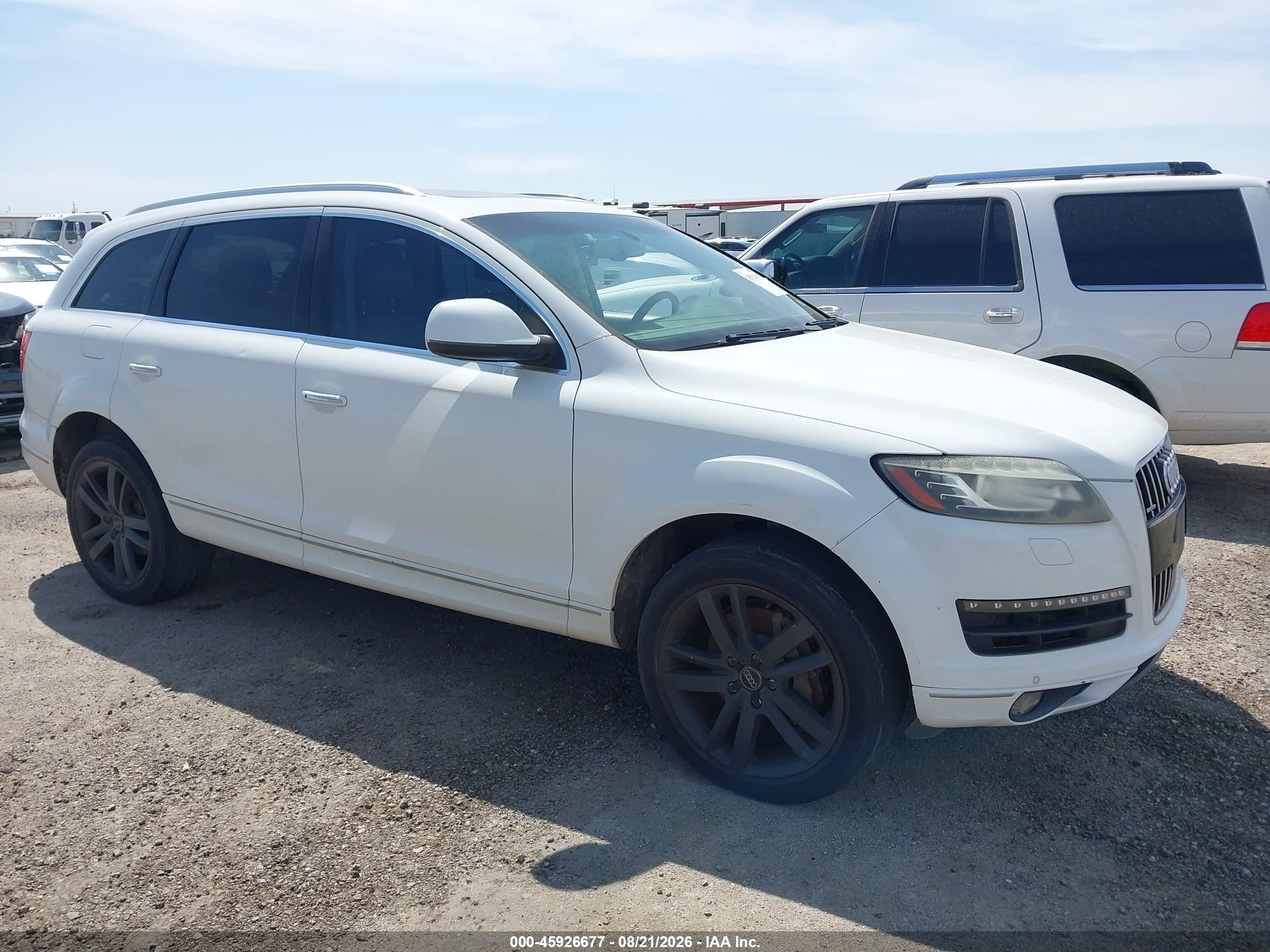 2014 Audi Q7 3.0t Premium White vin: WA1LGAFE7ED013453