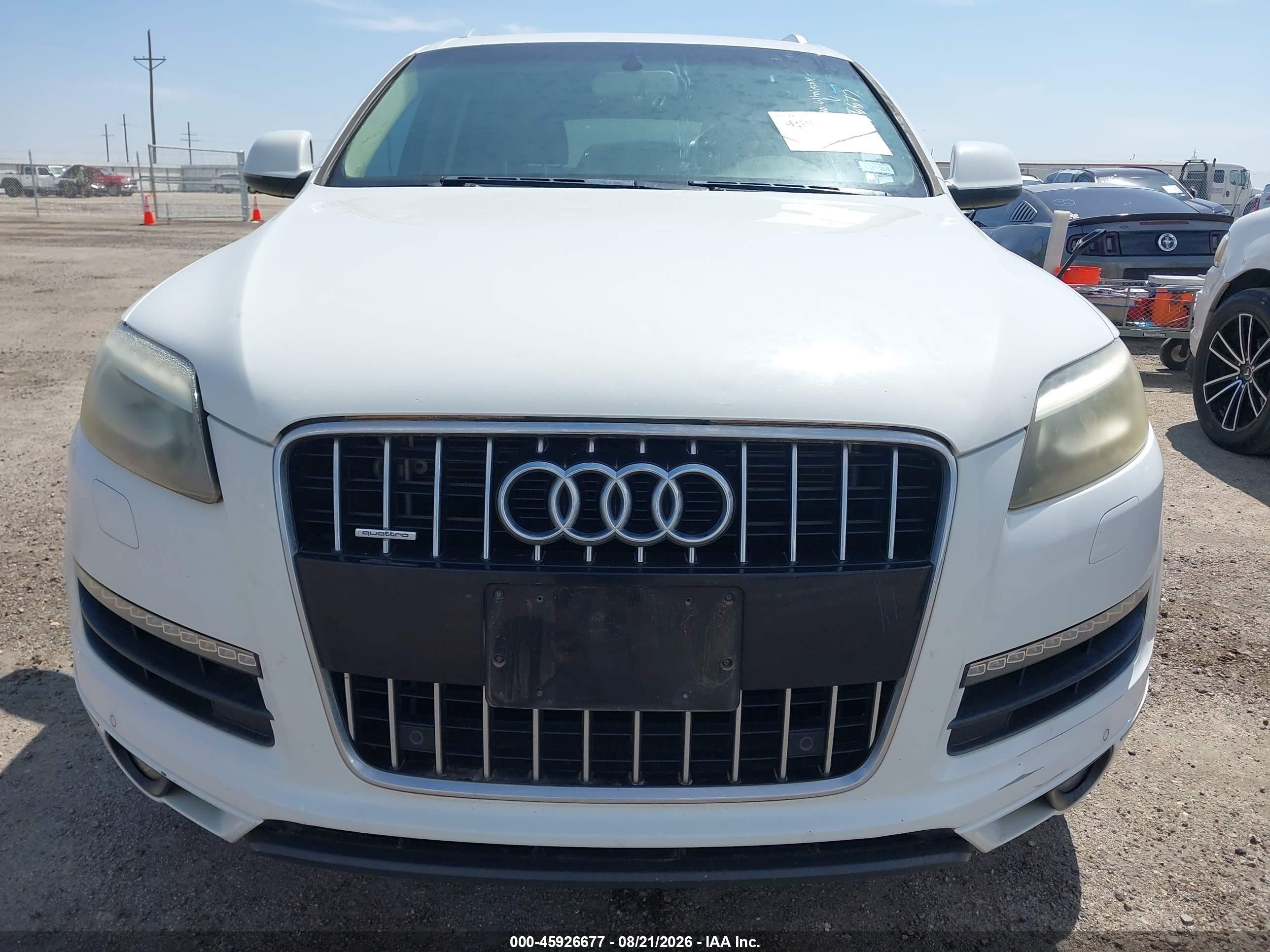 2014 Audi Q7 3.0t Premium White vin: WA1LGAFE7ED013453