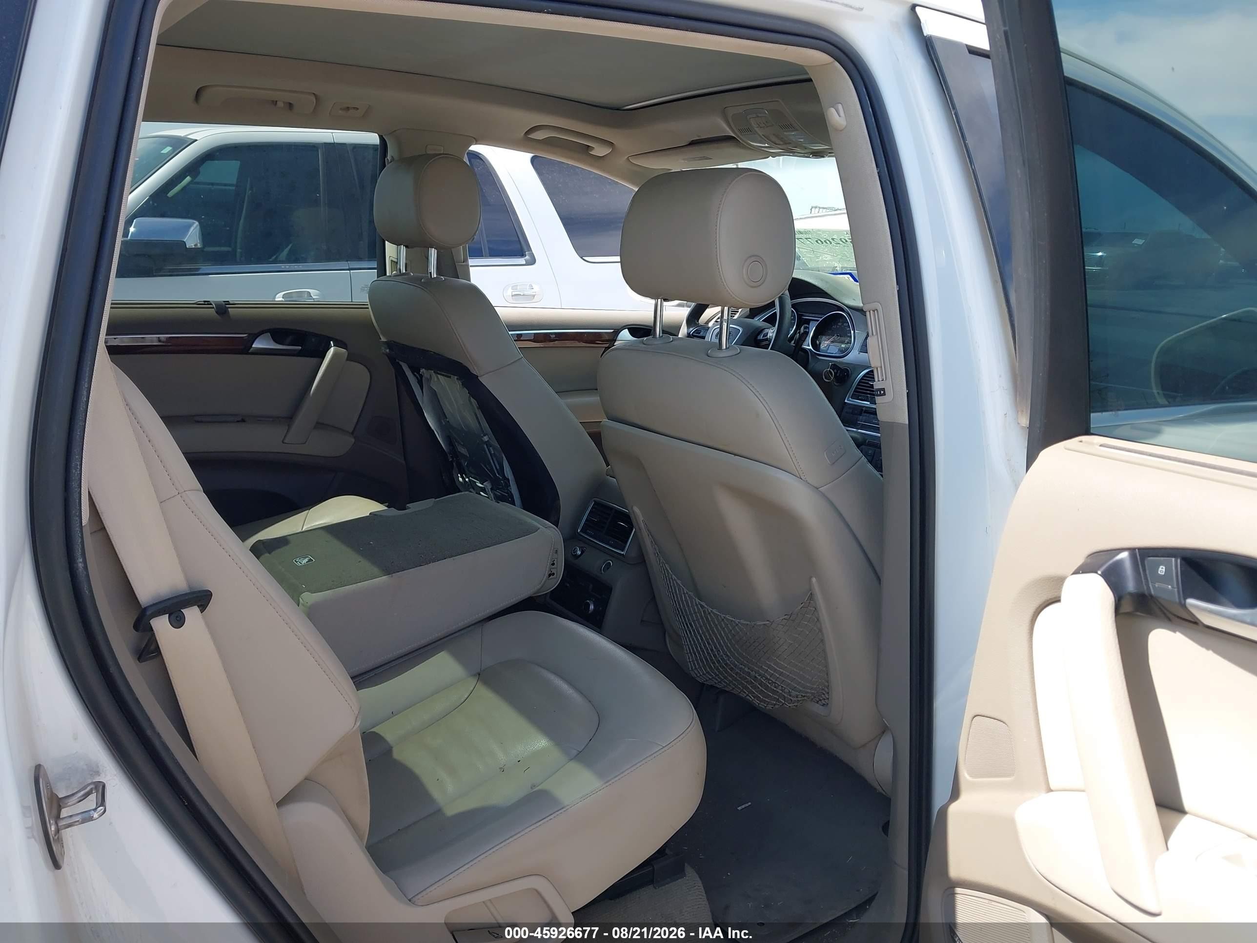 2014 Audi Q7 3.0t Premium White vin: WA1LGAFE7ED013453