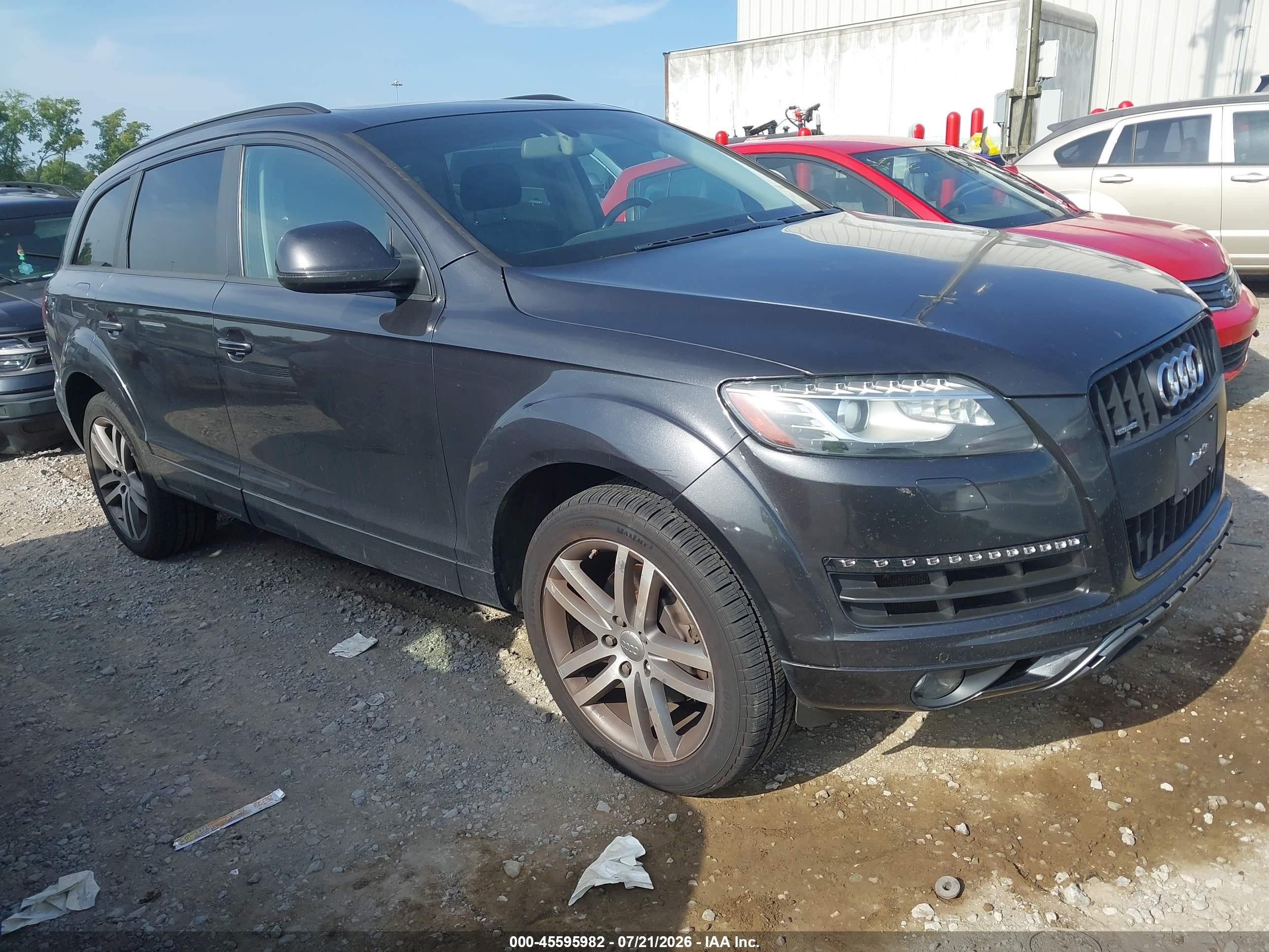 2015 Audi Q7 3.0t Premium Серый vin: WA1LGAFE7FD007931