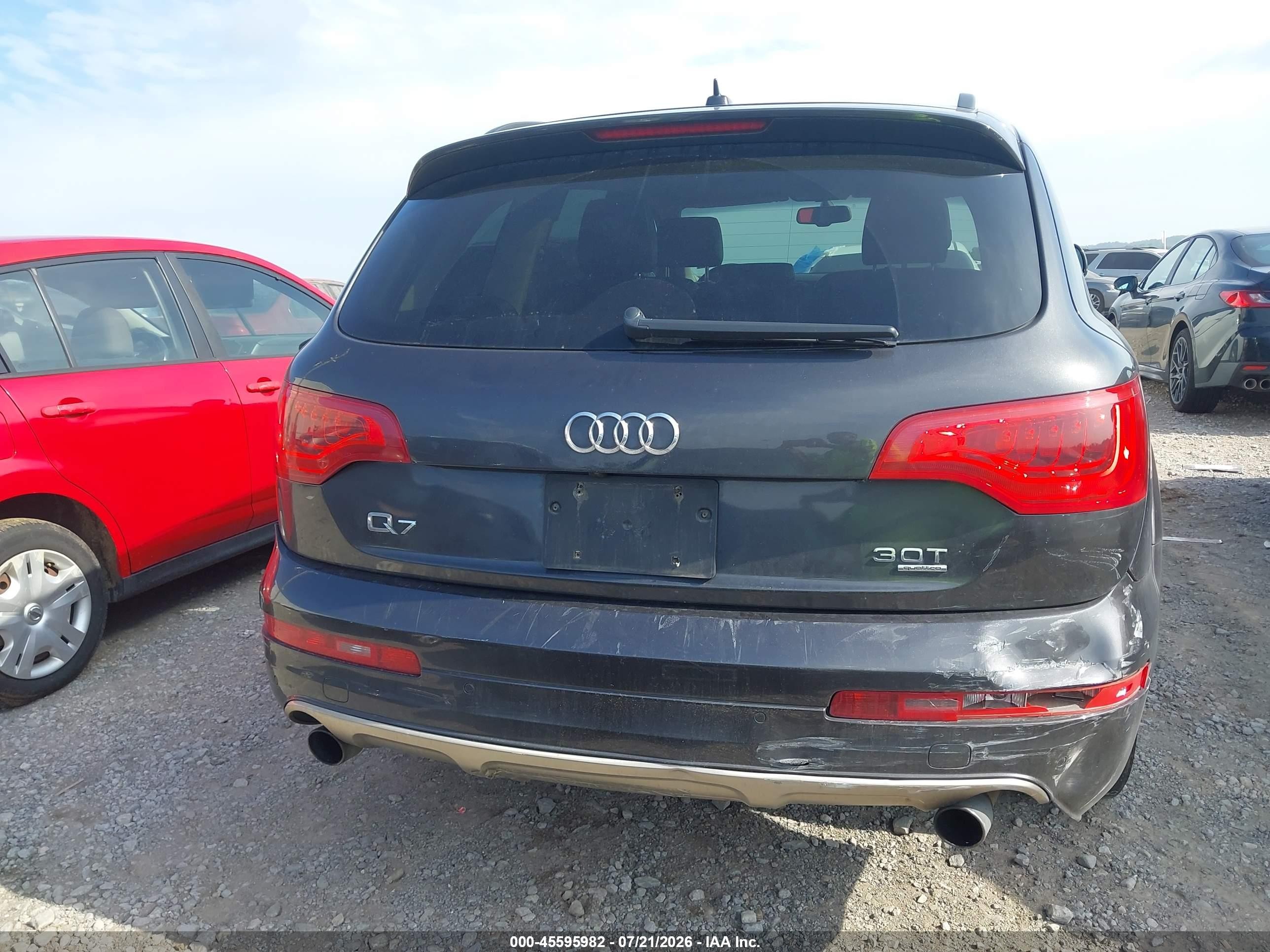 2015 Audi Q7 3.0t Premium Gray vin: WA1LGAFE7FD007931