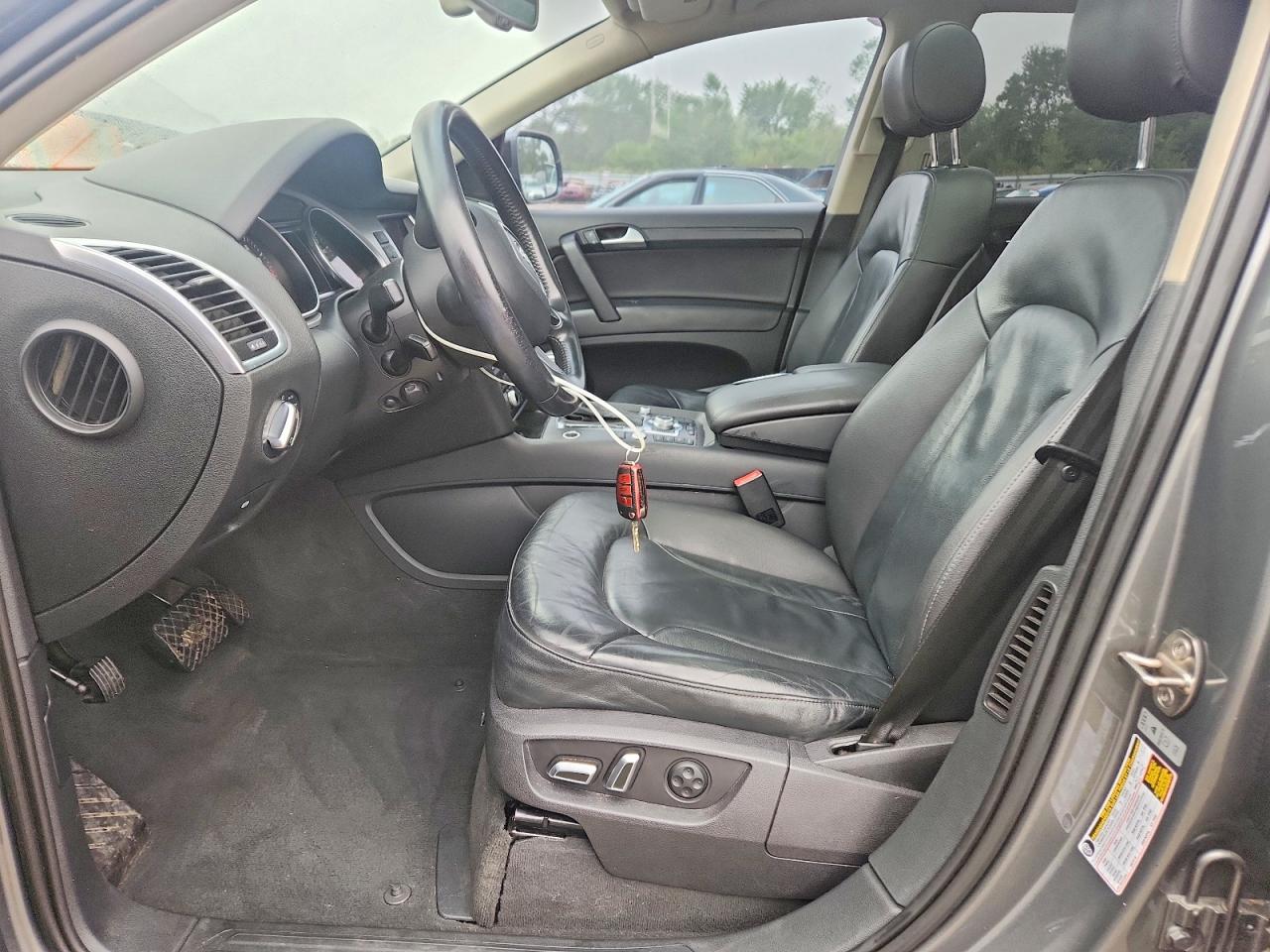 2015 Audi Q7 Premium Plus Серый vin: WA1LGAFE7FD012904