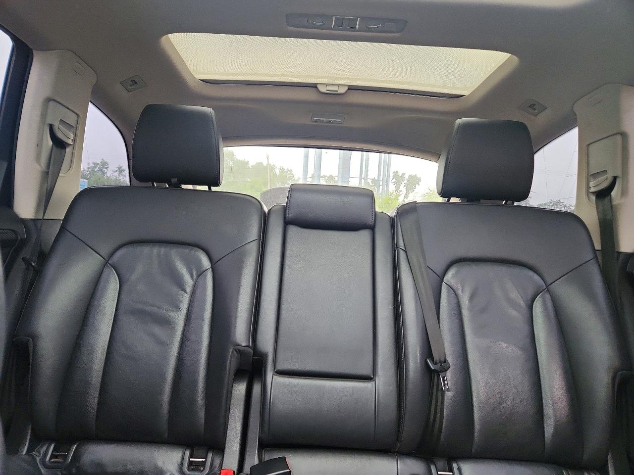 2015 Audi Q7 Premium Plus Серый vin: WA1LGAFE7FD012904