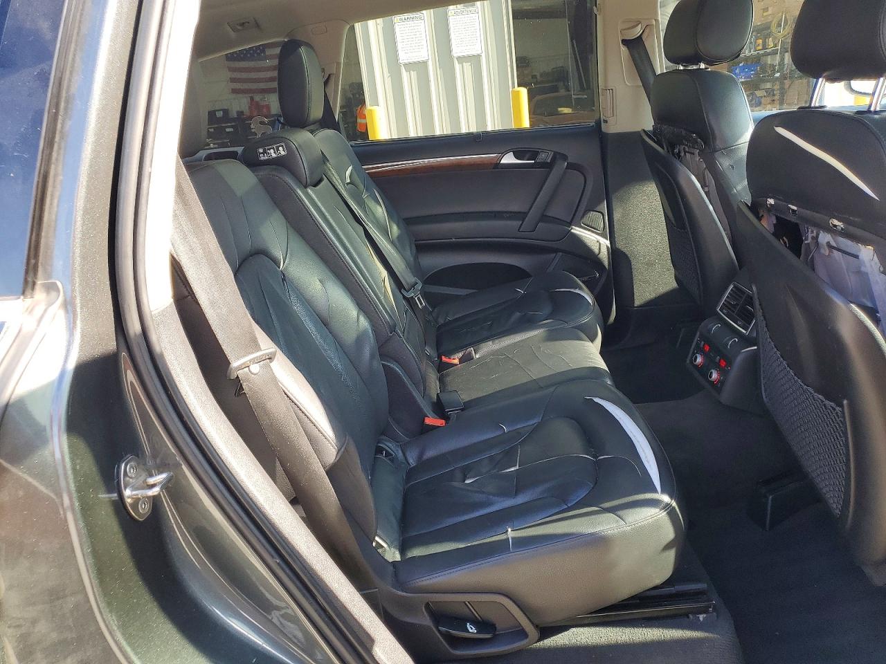 2015 Audi Q7 Premium Plus Gray vin: WA1LGAFE7FD022476