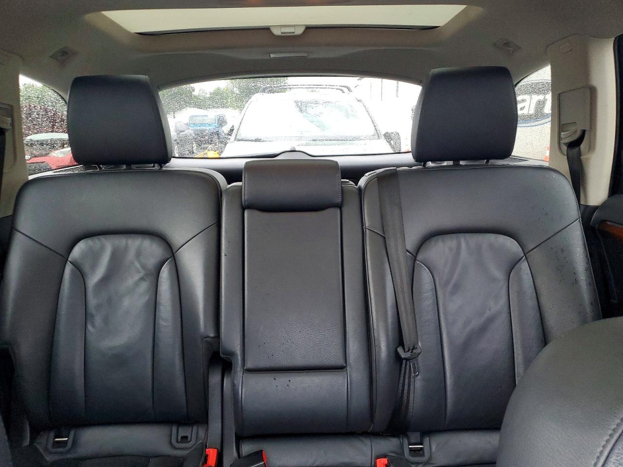 2015 Audi Q7 Premium Plus Gray vin: WA1LGAFE7FD031131