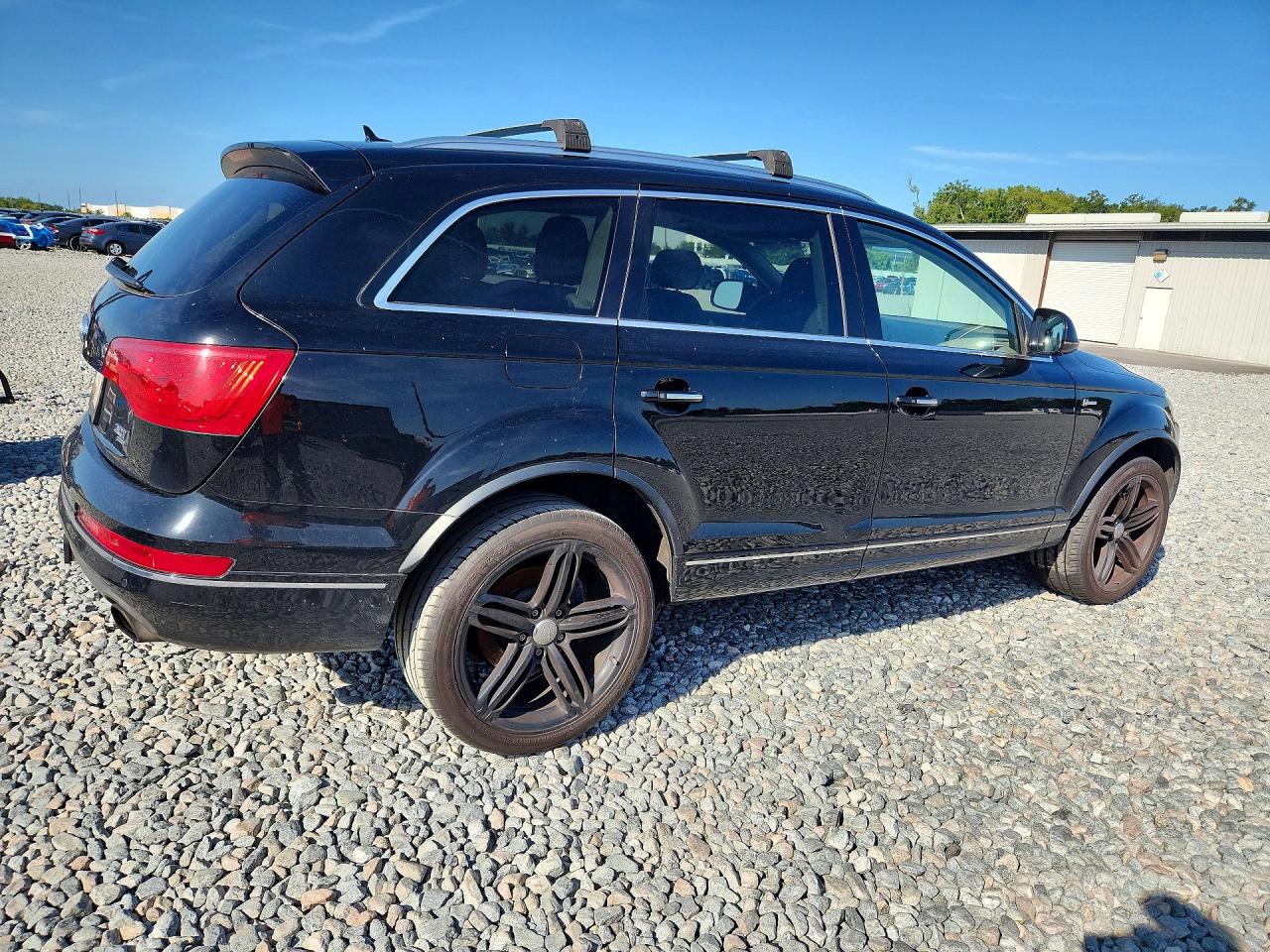 2015 Audi Q7 Premium Plus Черный vin: WA1LGAFE7FD033185