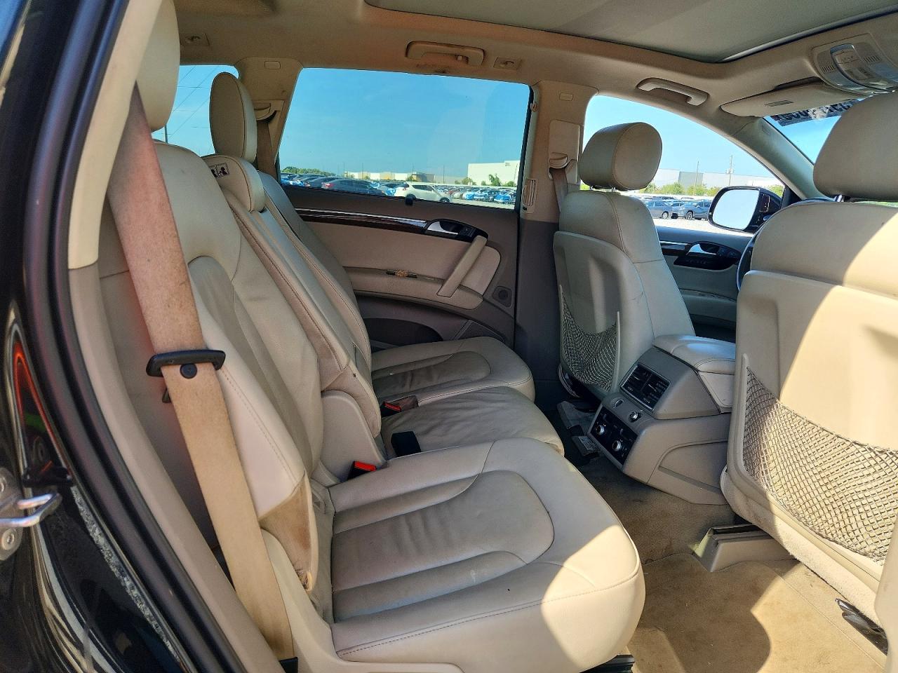 2015 Audi Q7 Premium Plus Черный vin: WA1LGAFE7FD033185