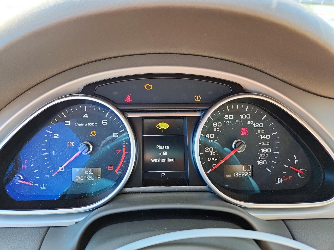 2015 Audi Q7 Premium Plus Черный vin: WA1LGAFE7FD033185