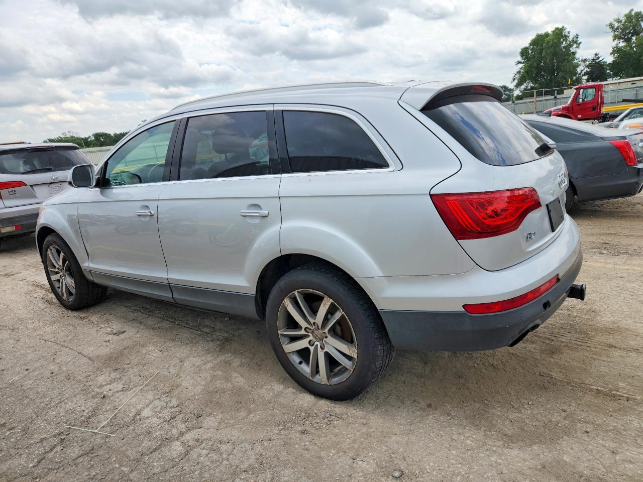 2011 Audi Q7 Premium Plus Silver vin: WA1LGAFE8BD003929