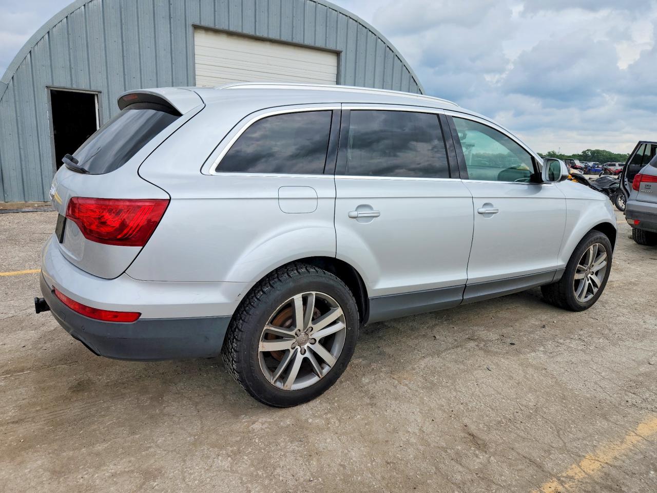 2011 Audi Q7 Premium Plus Silver vin: WA1LGAFE8BD003929