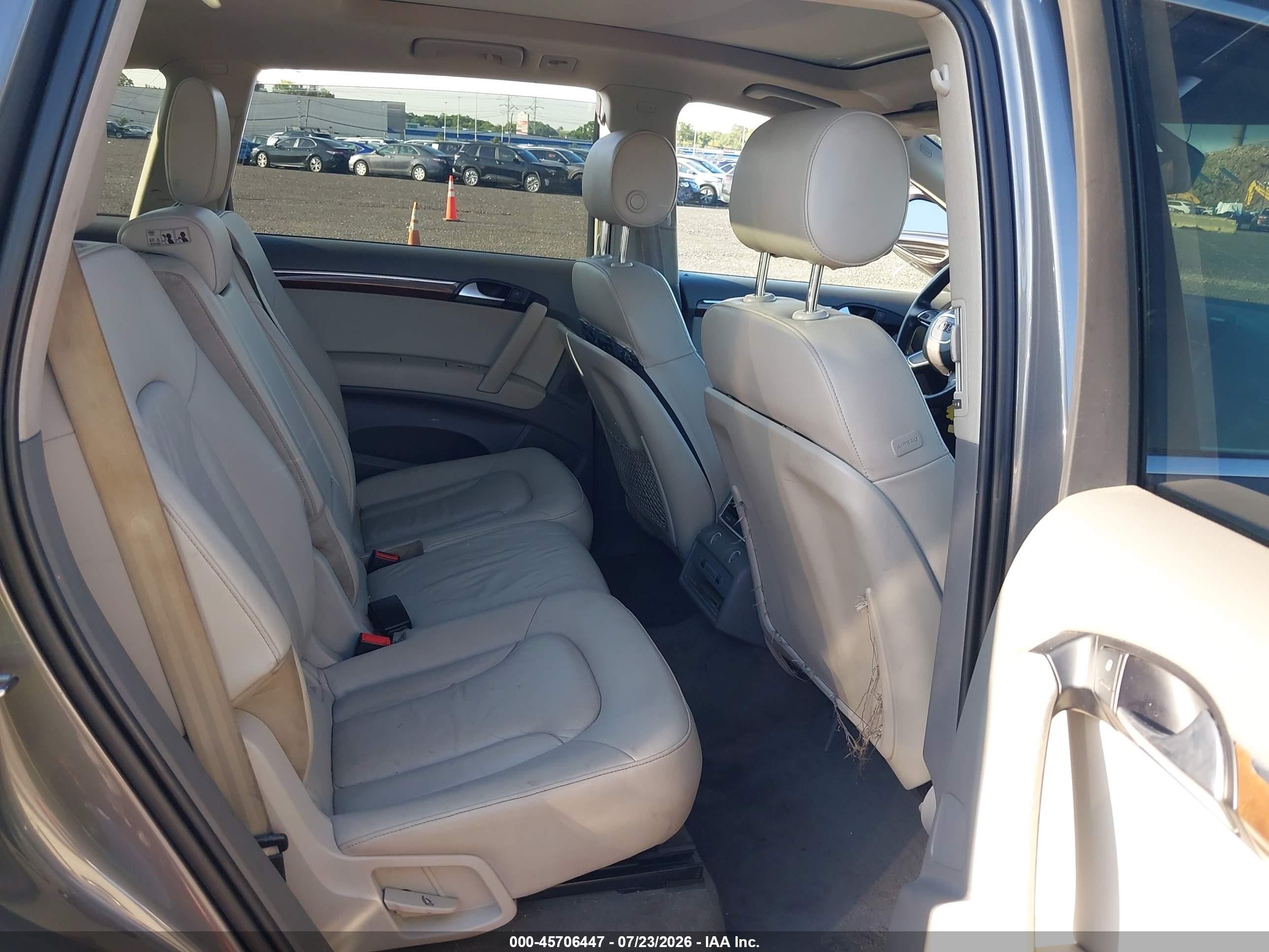 2012 Audi Q7 3.0t Premium Gray vin: WA1LGAFE8CD003902