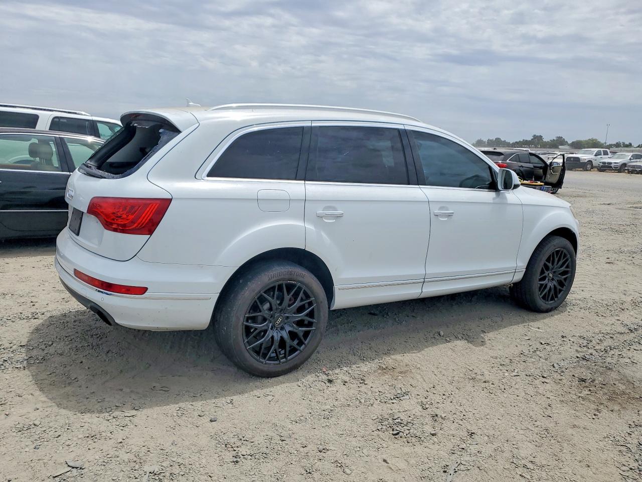 2012 Audi Q7 Premium Plus White vin: WA1LGAFE8CD005911