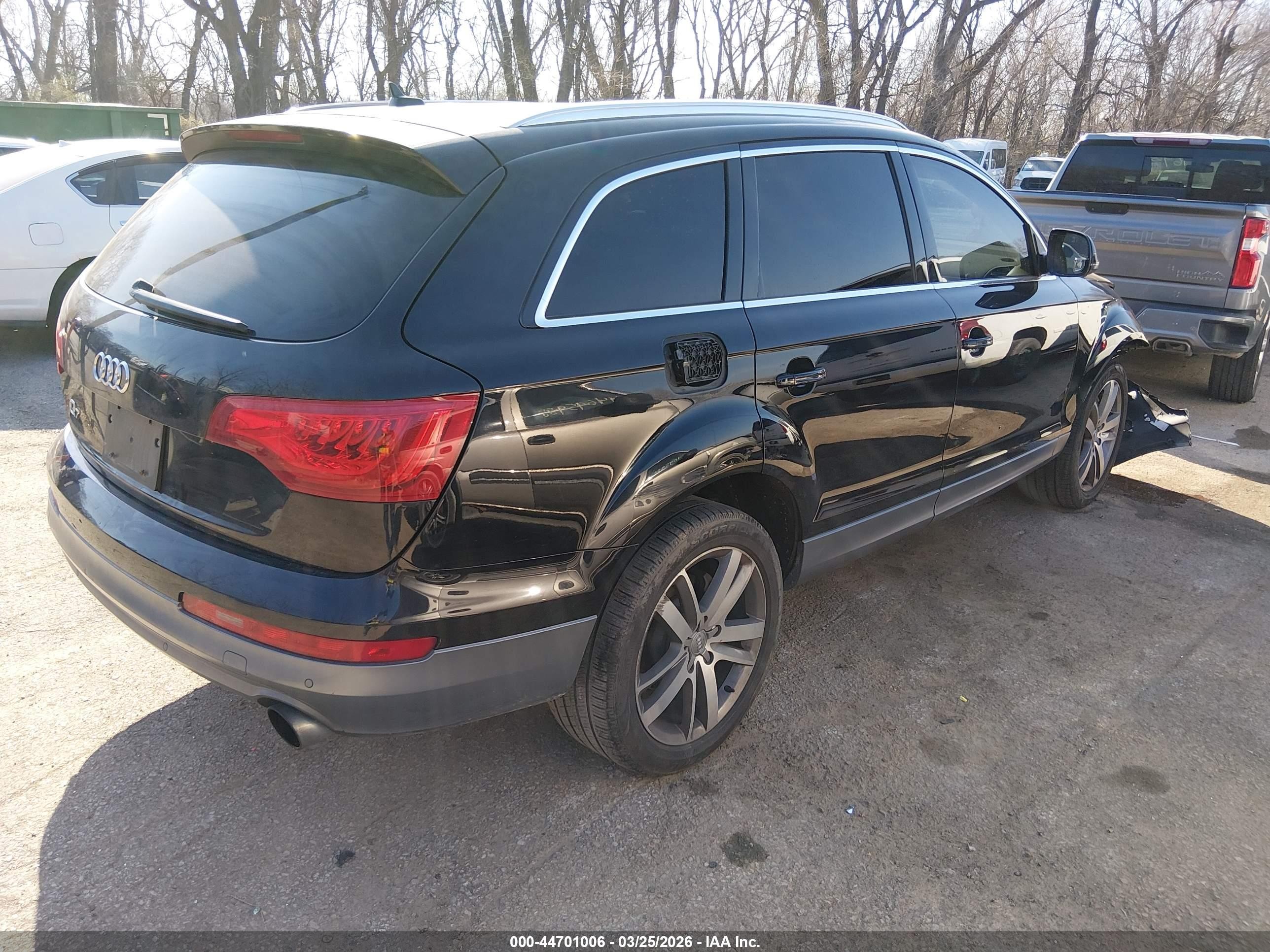 2013 Audi Q7 3.0t Premium Черный vin: WA1LGAFE8DD014450