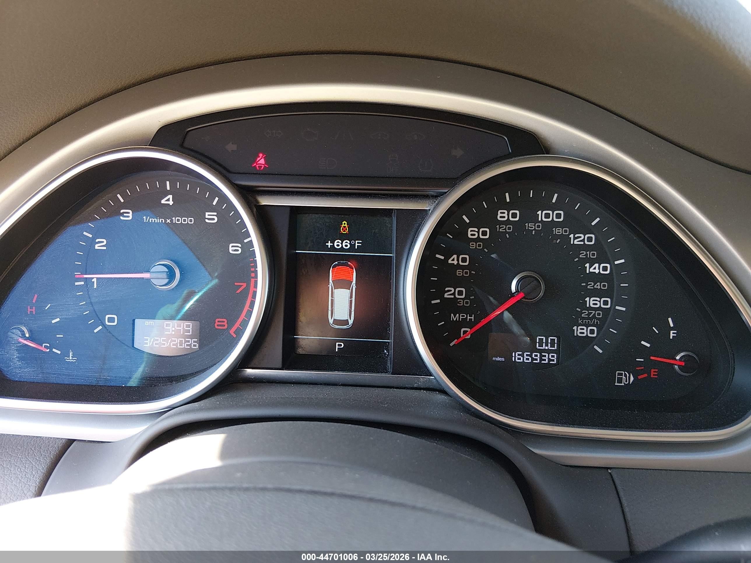 2013 Audi Q7 3.0t Premium Черный vin: WA1LGAFE8DD014450