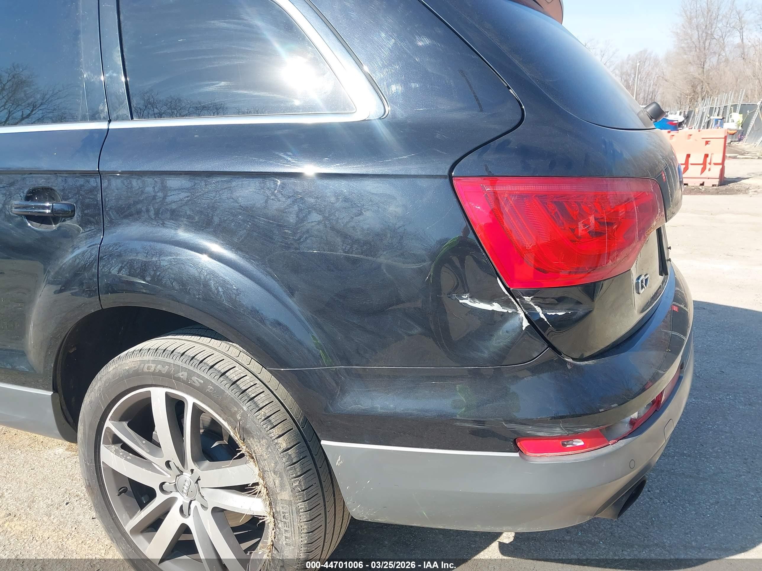 2013 Audi Q7 3.0t Premium Черный vin: WA1LGAFE8DD014450