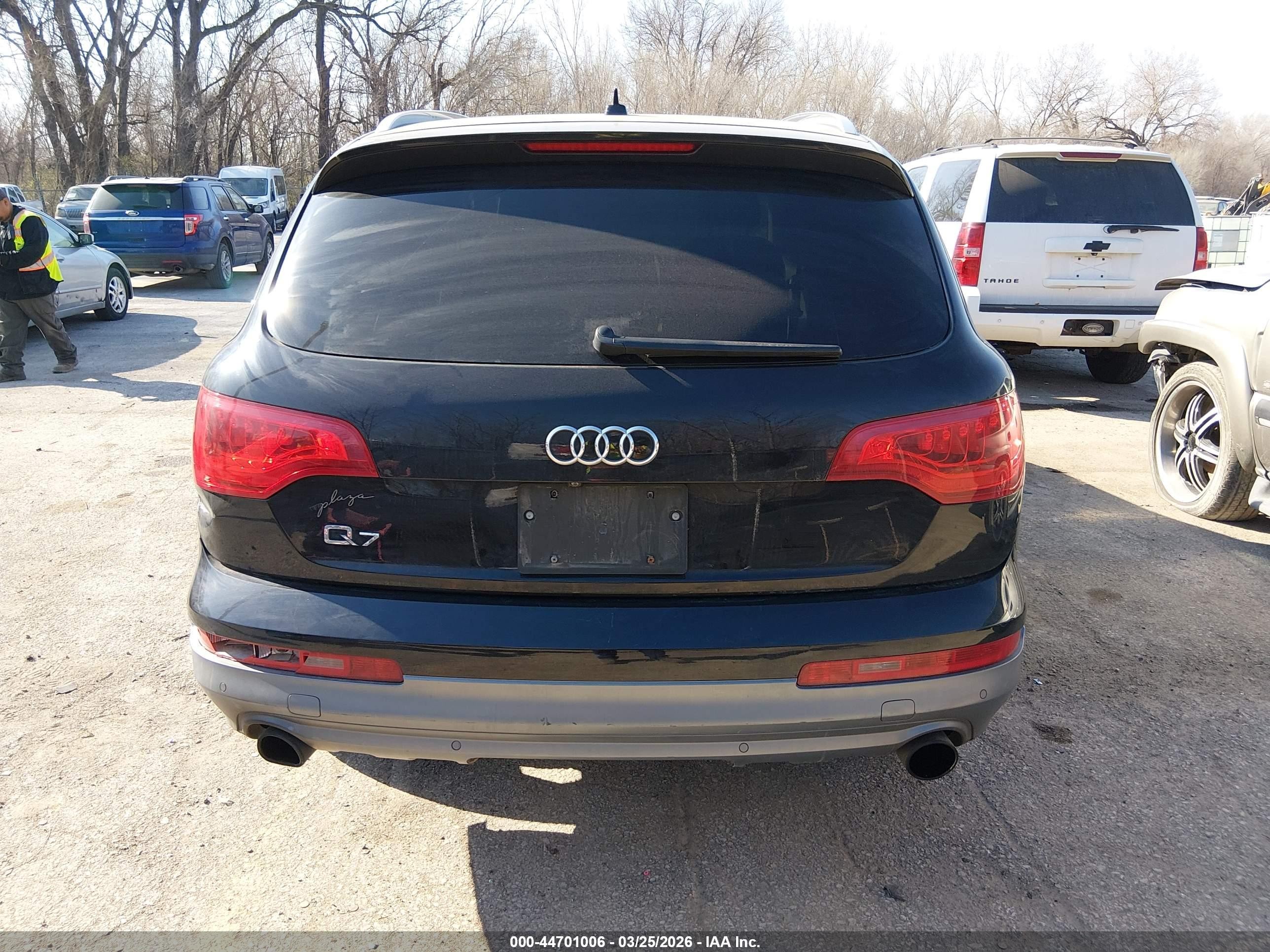 2013 Audi Q7 3.0t Premium Черный vin: WA1LGAFE8DD014450