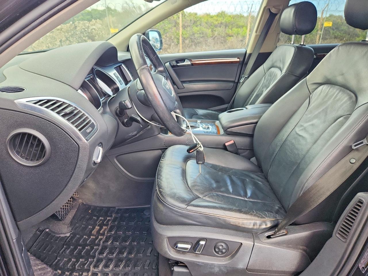2013 Audi Q7 Premium Plus Black vin: WA1LGAFE8DD016117