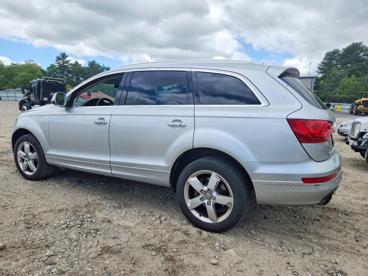 2014 Audi Q7 Premium Plus Silver vin: WA1LGAFE8ED011243