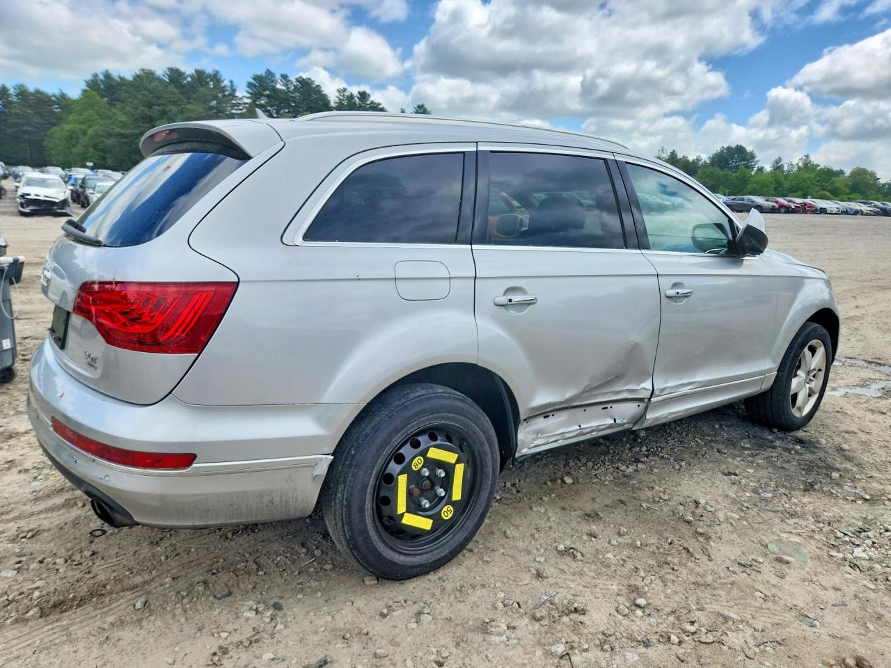 2014 Audi Q7 Premium Plus Silver vin: WA1LGAFE8ED011243