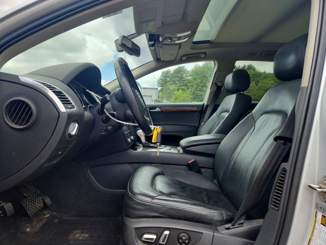 2014 Audi Q7 Premium Plus Silver vin: WA1LGAFE8ED011243