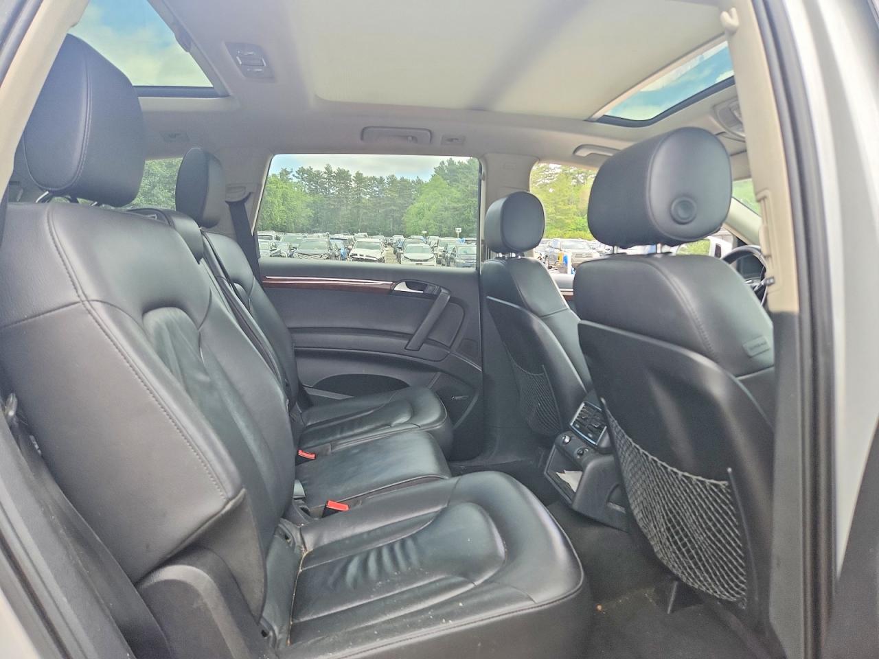 2014 Audi Q7 Premium Plus Silver vin: WA1LGAFE8ED011243