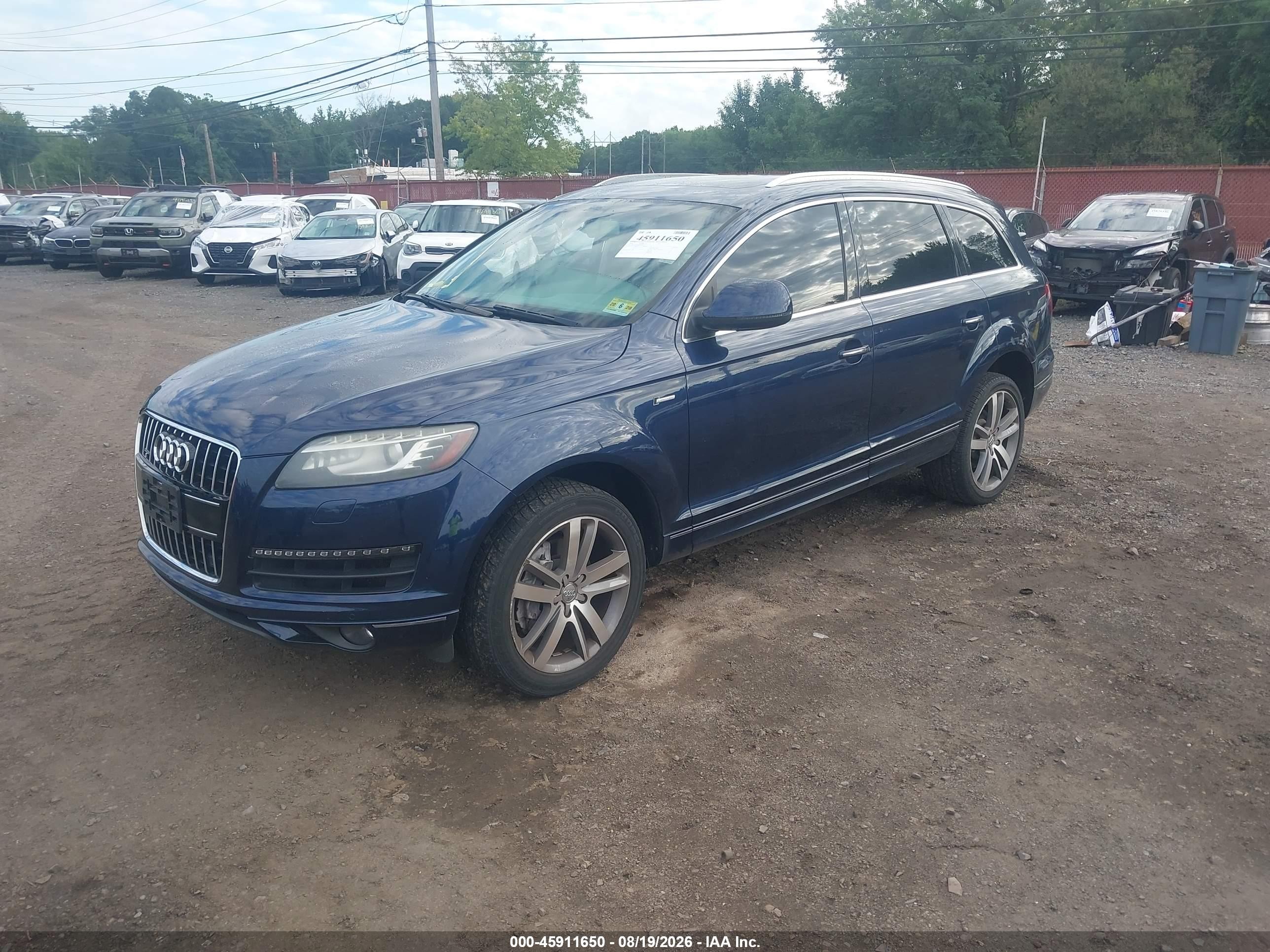 2014 Audi Q7 3.0t Premium Blue vin: WA1LGAFE8ED018452