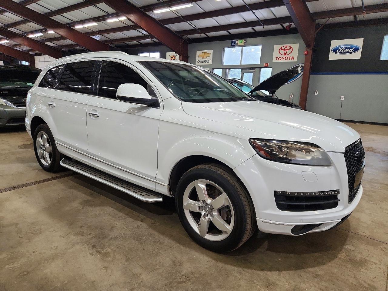 2014 Audi Q7 Premium Plus Белый vin: WA1LGAFE8ED019424