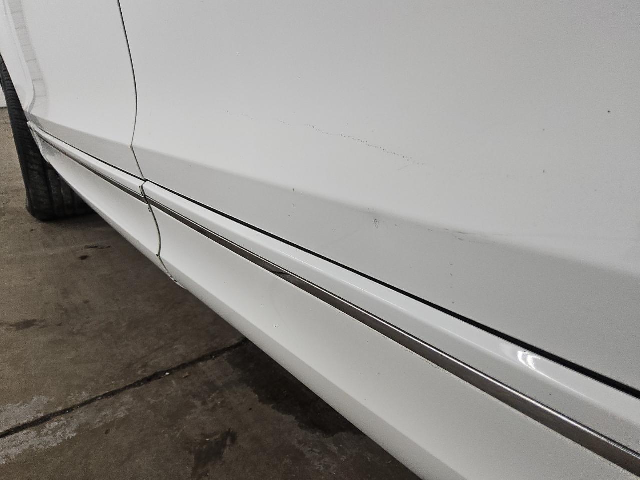 2015 Audi Q7 Premium Plus White vin: WA1LGAFE8FD020252 Damage: Left Rear Door, Dent(S) W/ Paint Dmg, 3 To 4 Inches