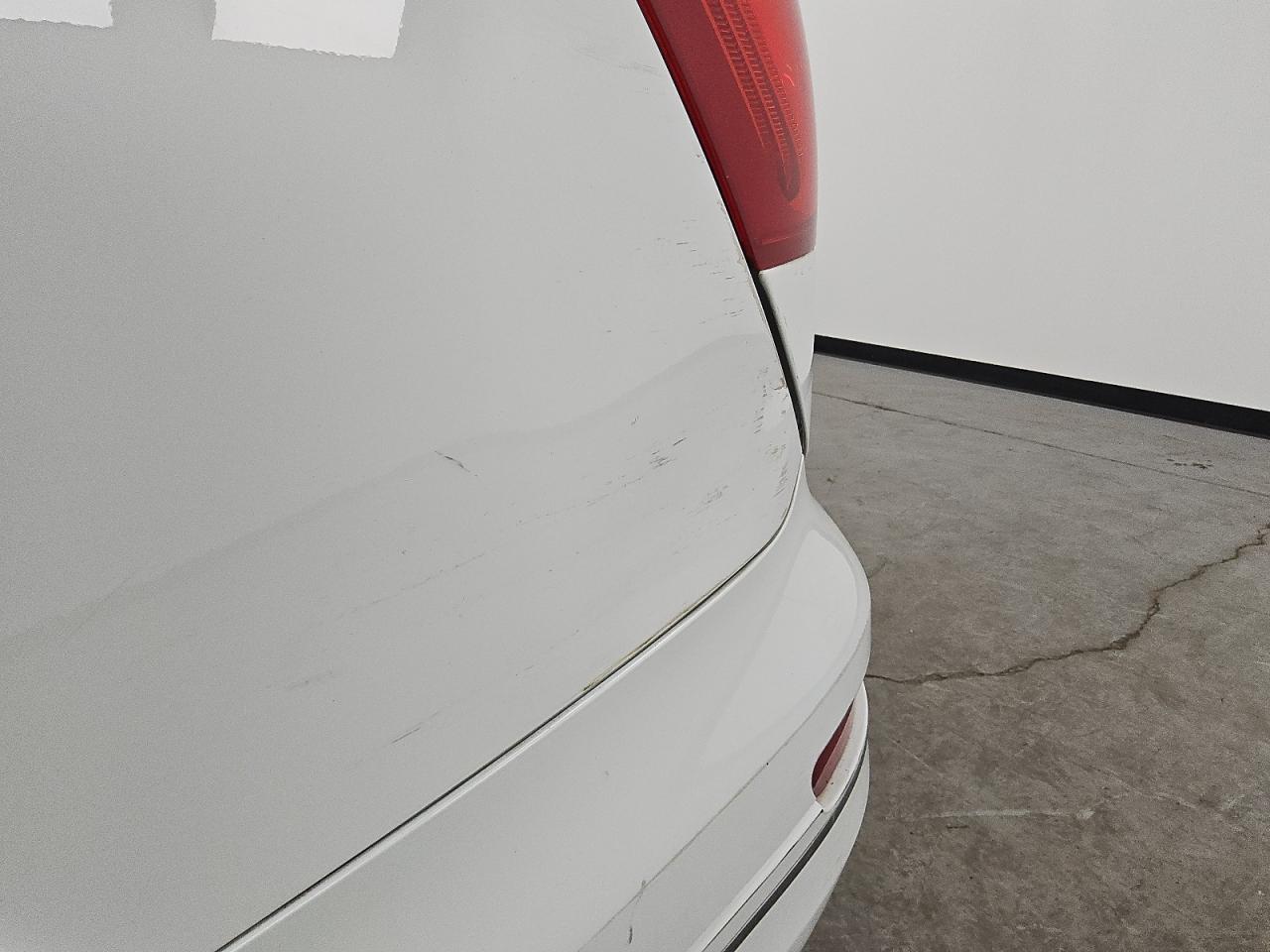 2015 Audi Q7 Premium Plus White vin: WA1LGAFE8FD020252 Damage: Left Qtr Panel, Dent(S) W/ Paint Dmg, 6 To 7 Inches
