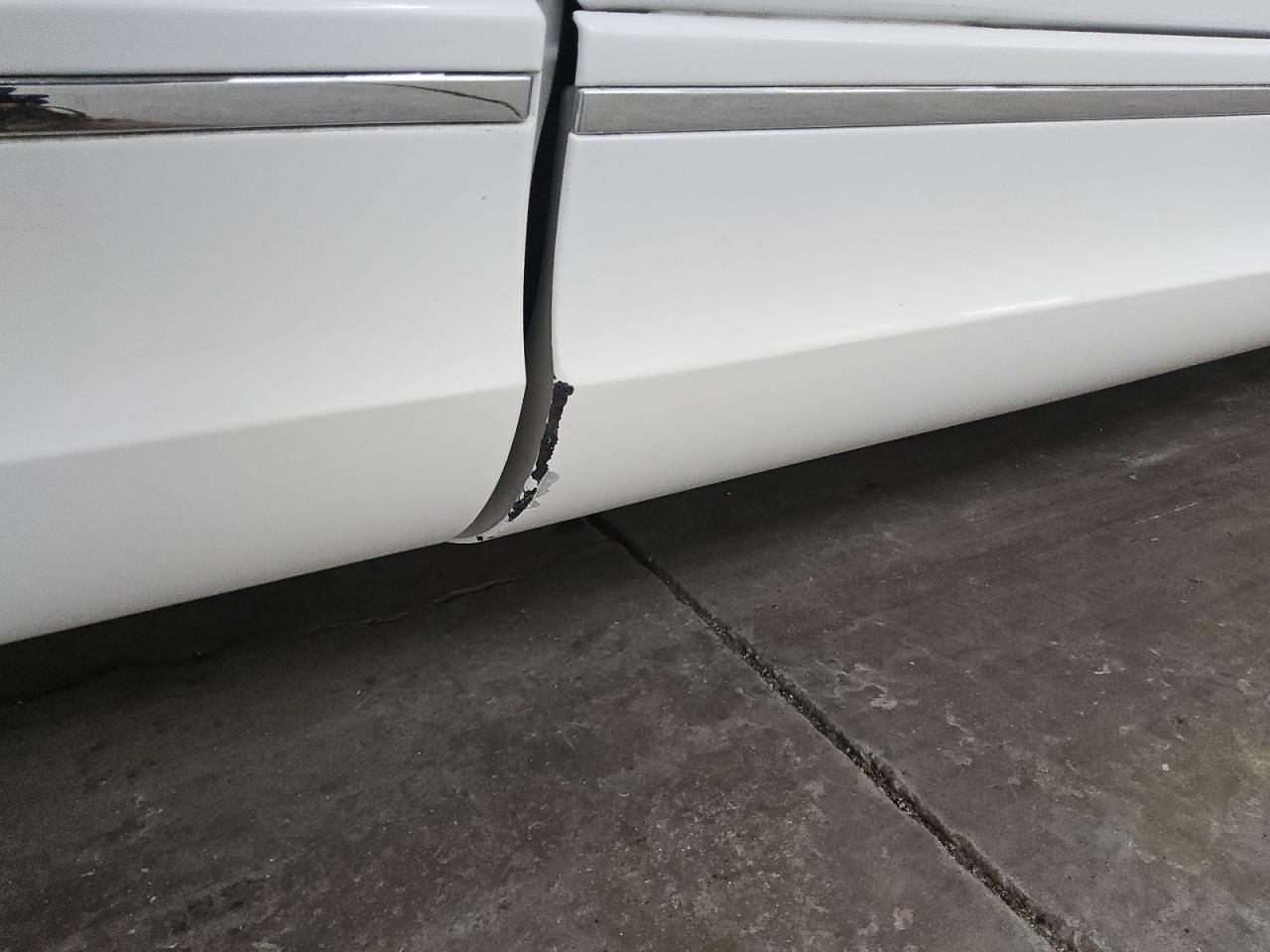 2015 Audi Q7 Premium Plus White vin: WA1LGAFE8FD020252 Damage: Right Front Door, Multiple Scratches Heavy, 4